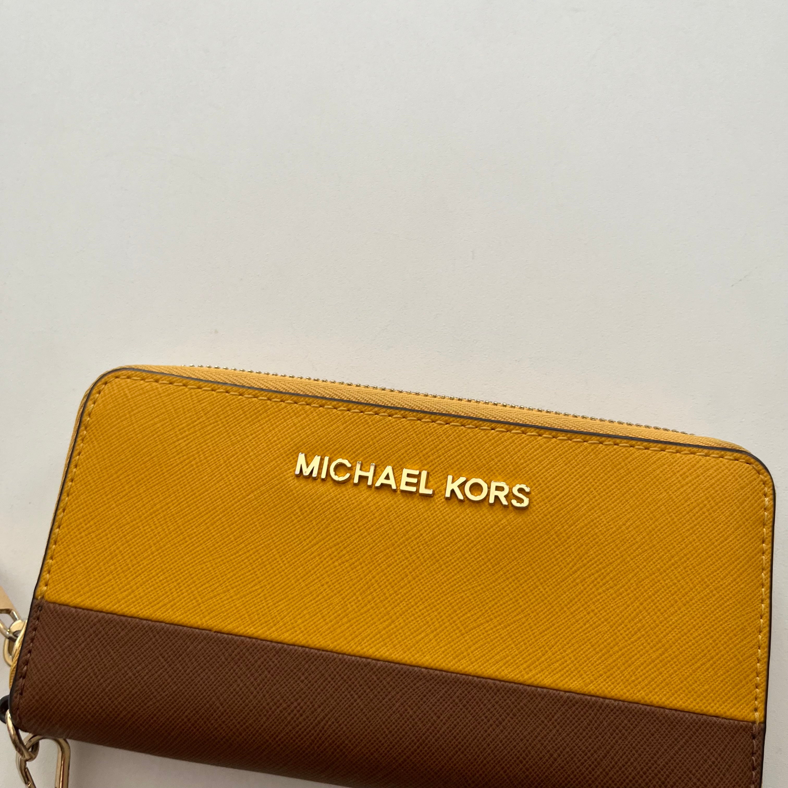 Handbag Designer By Michael Kors. Size: Medium