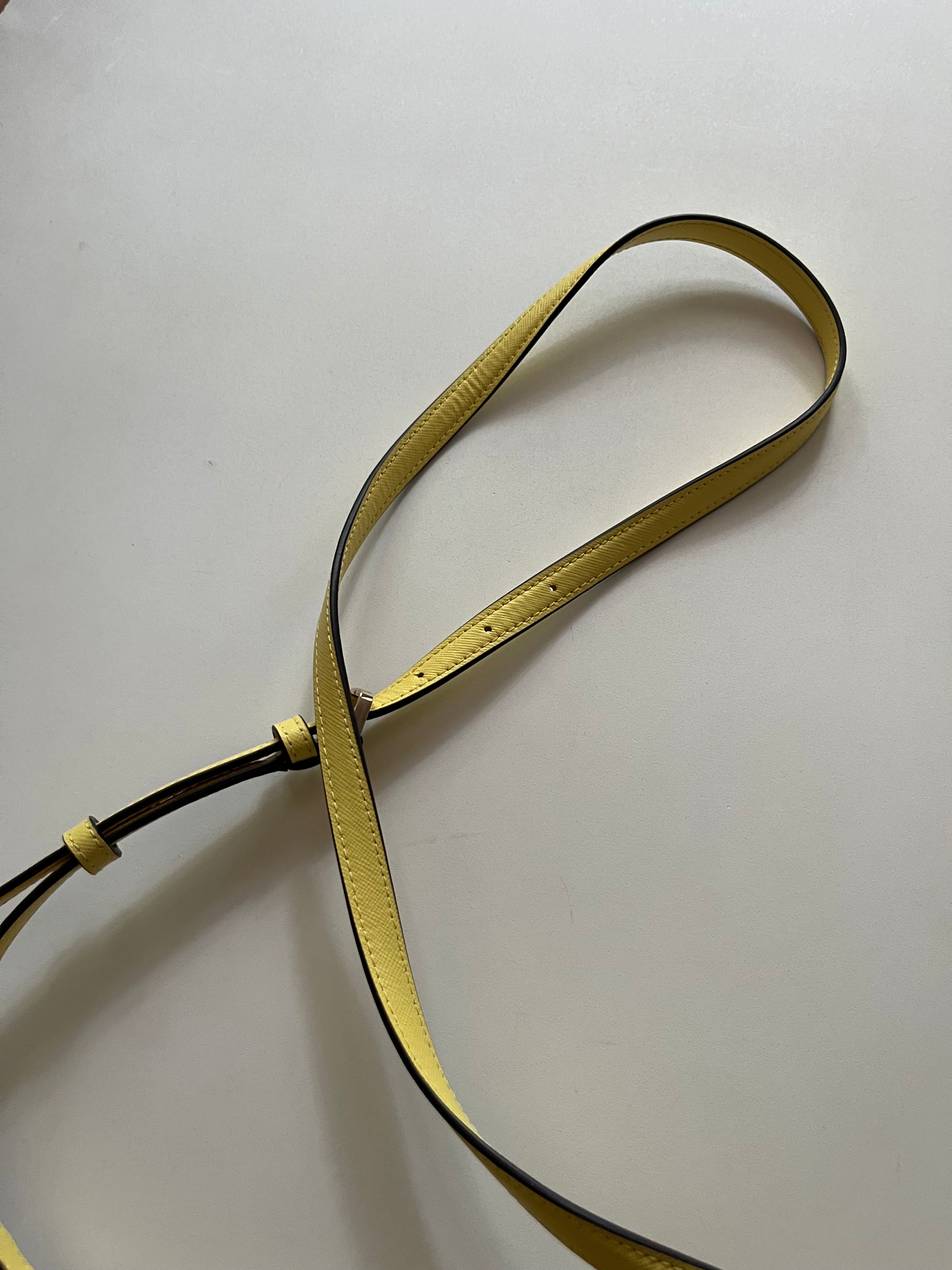 Handbag Designer By Kate Spade. Size: Large