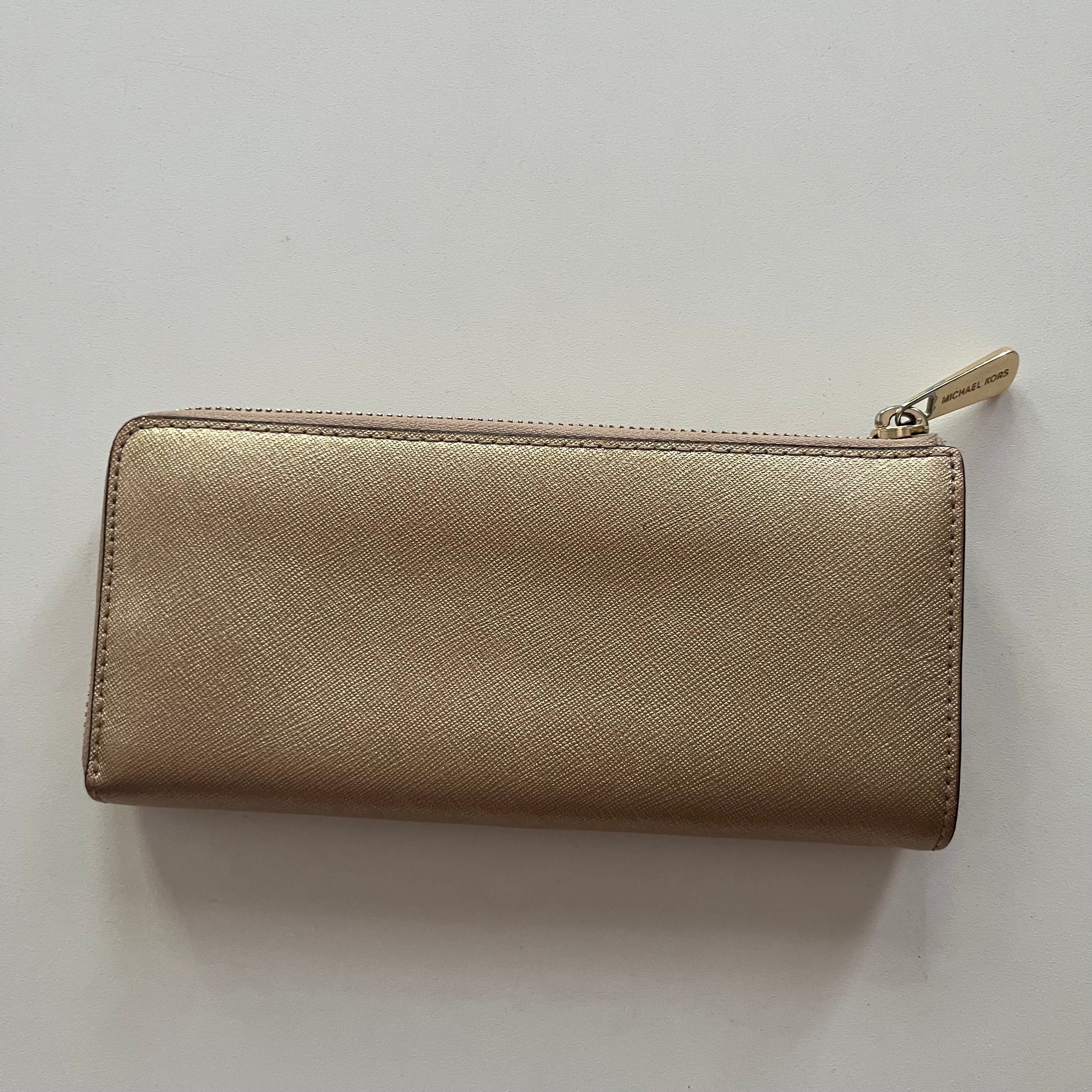 Wallet By Michael Kors O. Size: Large