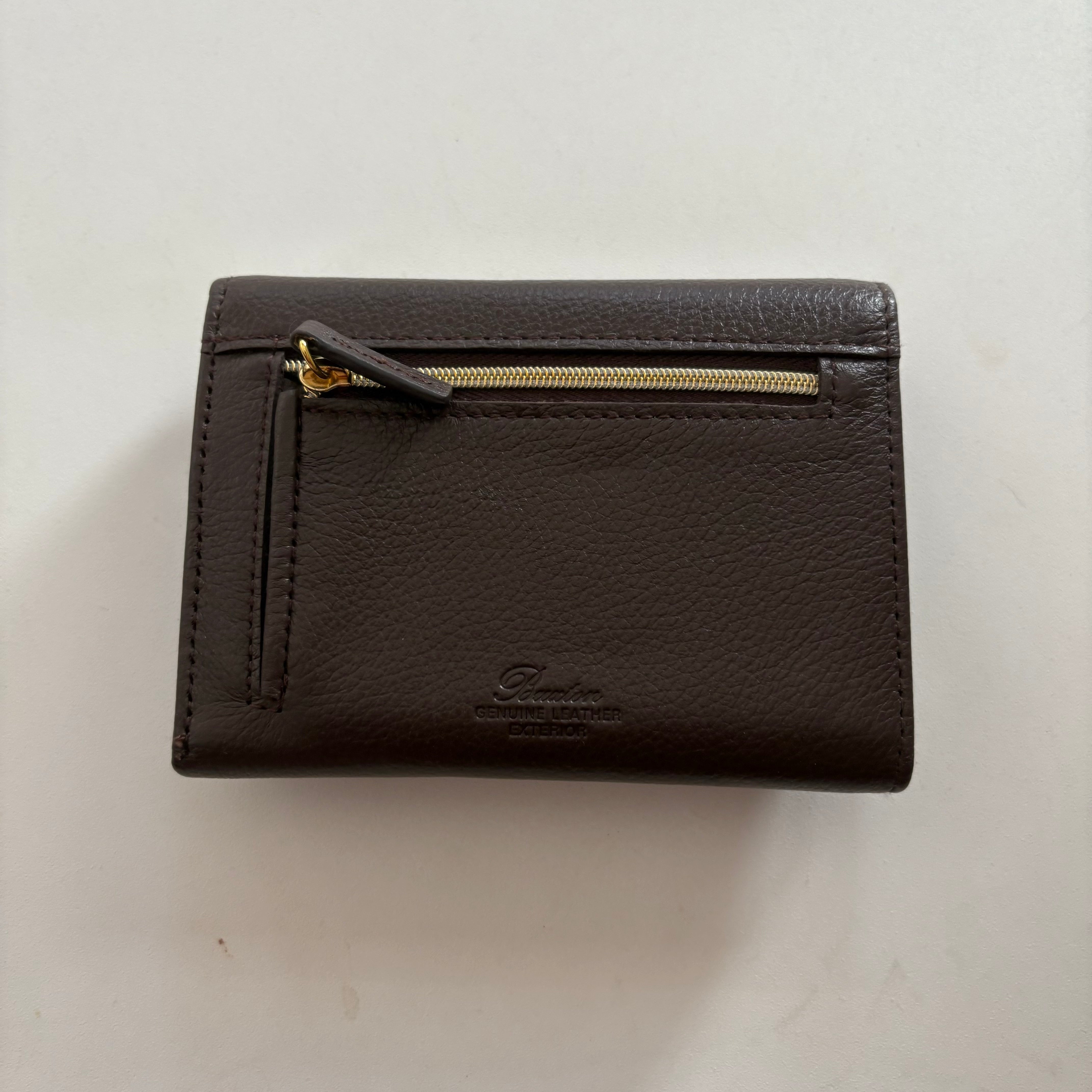 Wallet By Clothes Mentor. Size: Medium