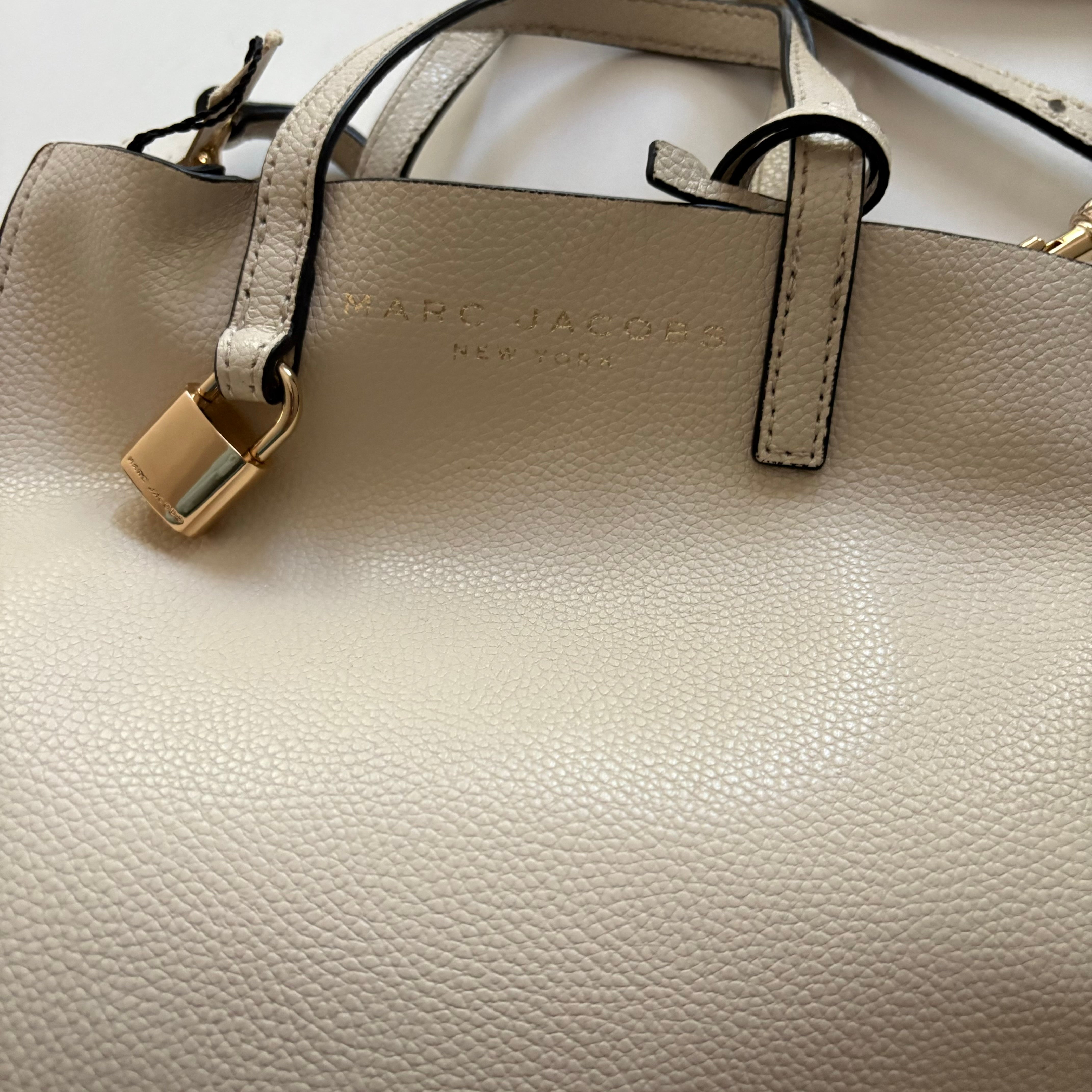 Handbag Designer By Marc By Marc Jacobs. Size: Medium