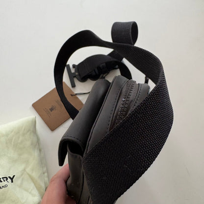 Handbag Designer By Burberry. Size: Small