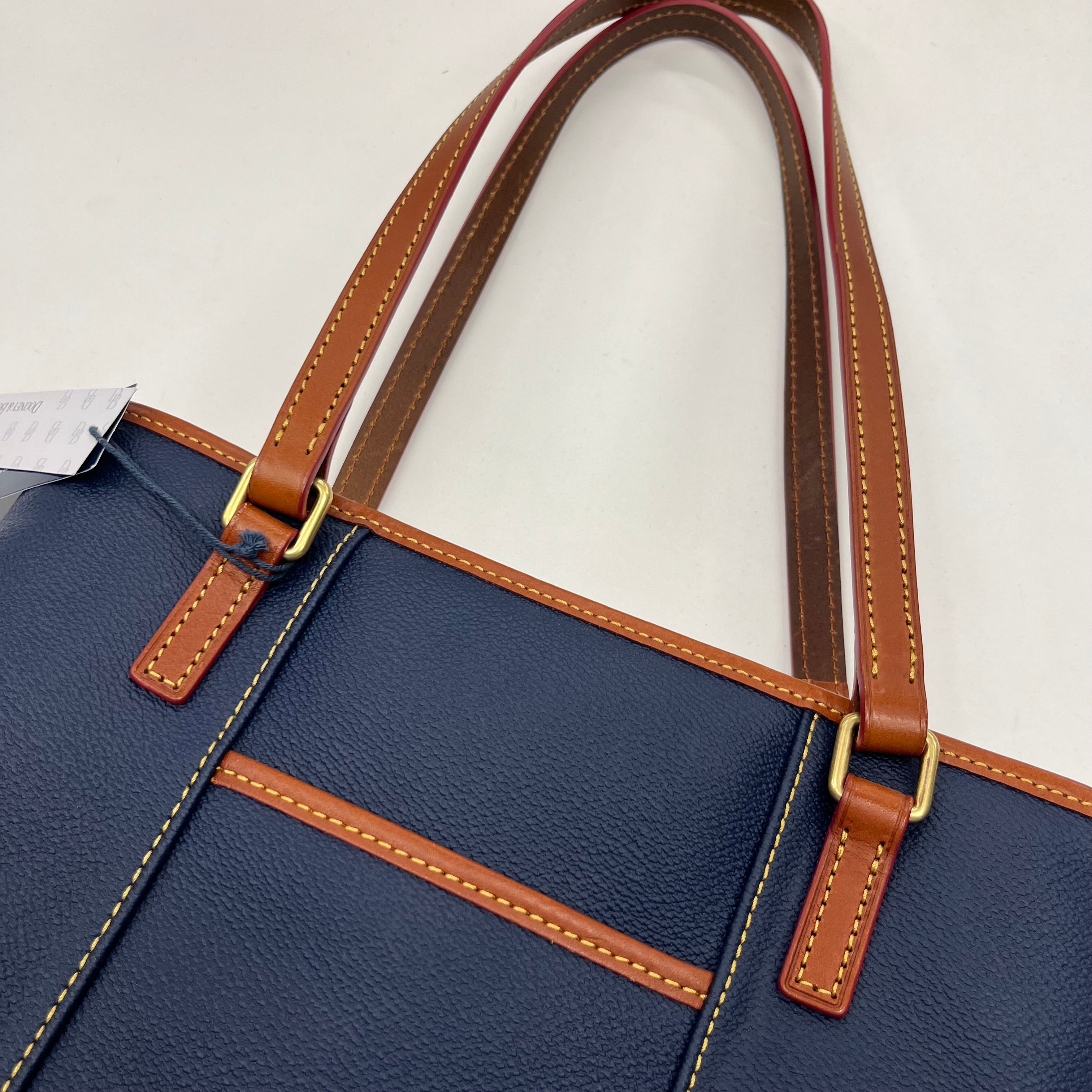Handbag Designer Dooney And Bourke. Size Medium