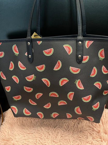 Handbag Designer By Coach. Size: Large