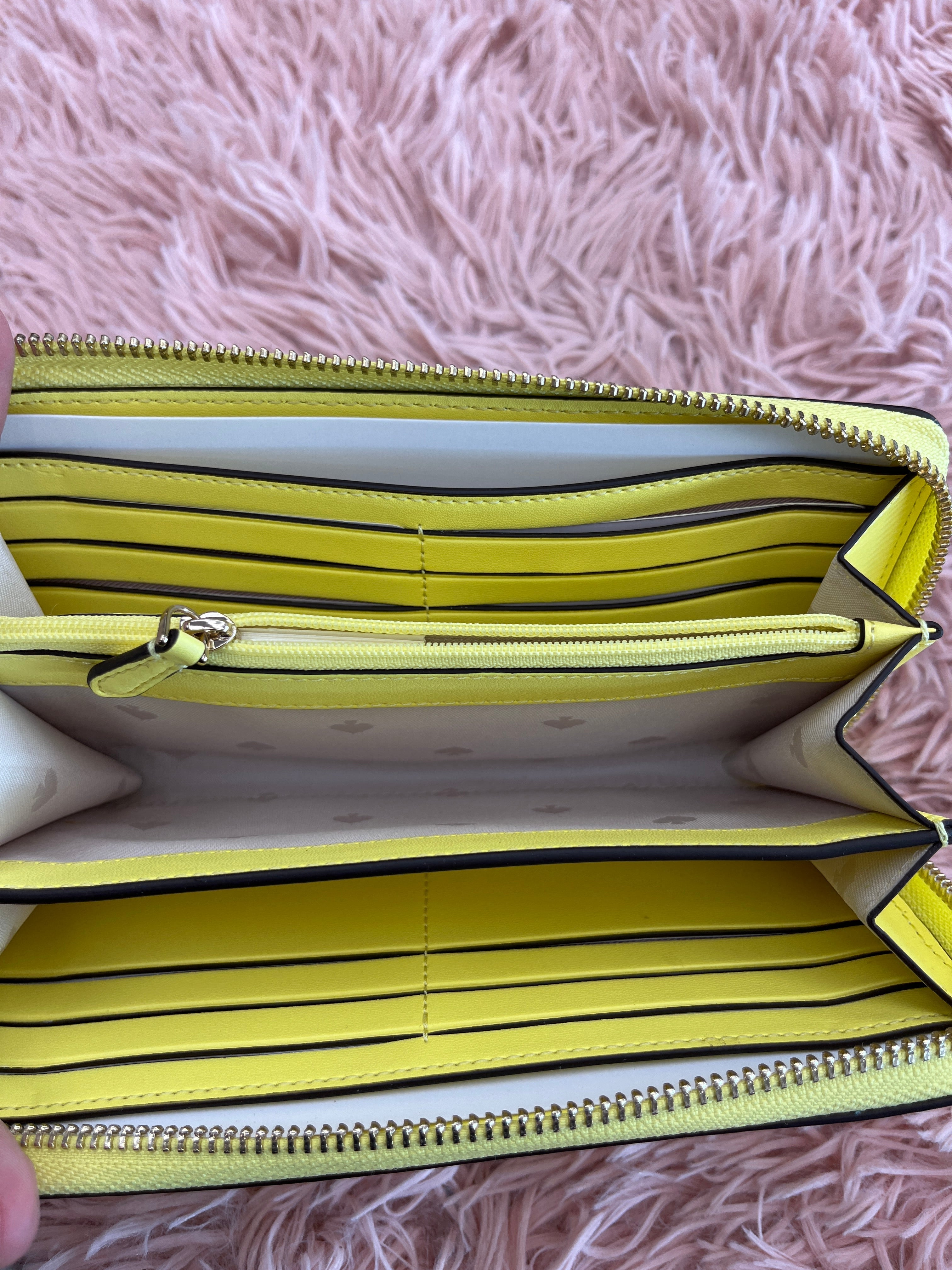 Wallet Designer Kate Spade. Size Large