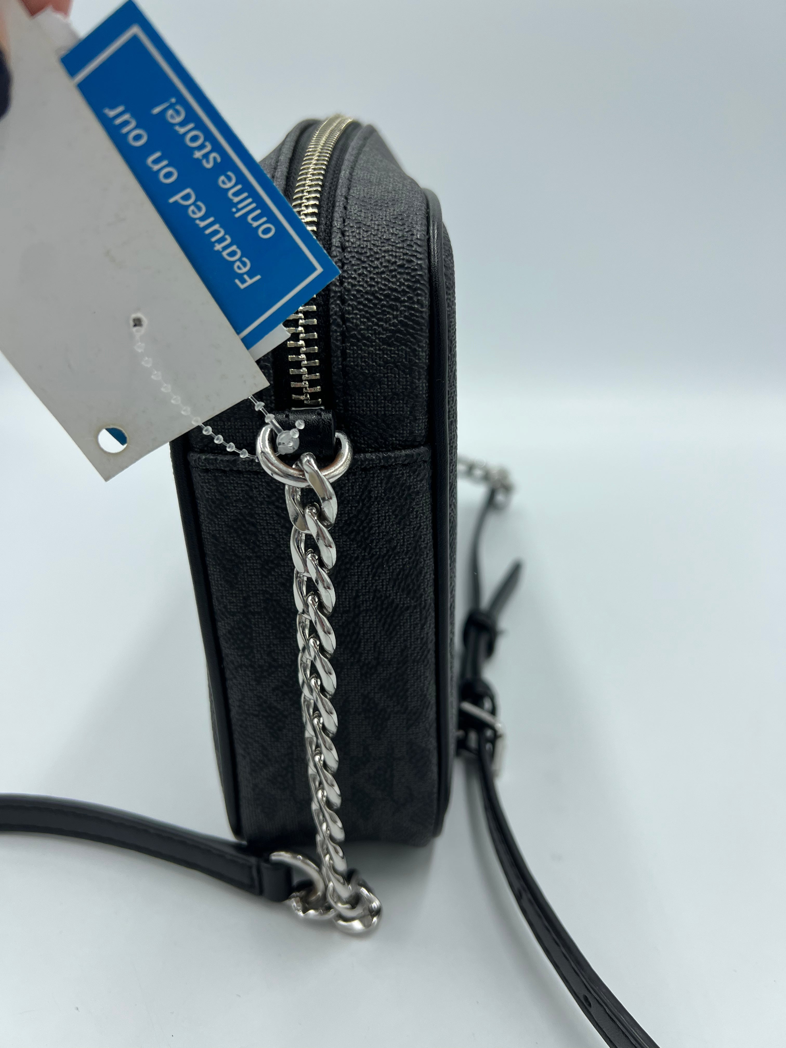 Crossbody Designer Michael Kors. Size Medium