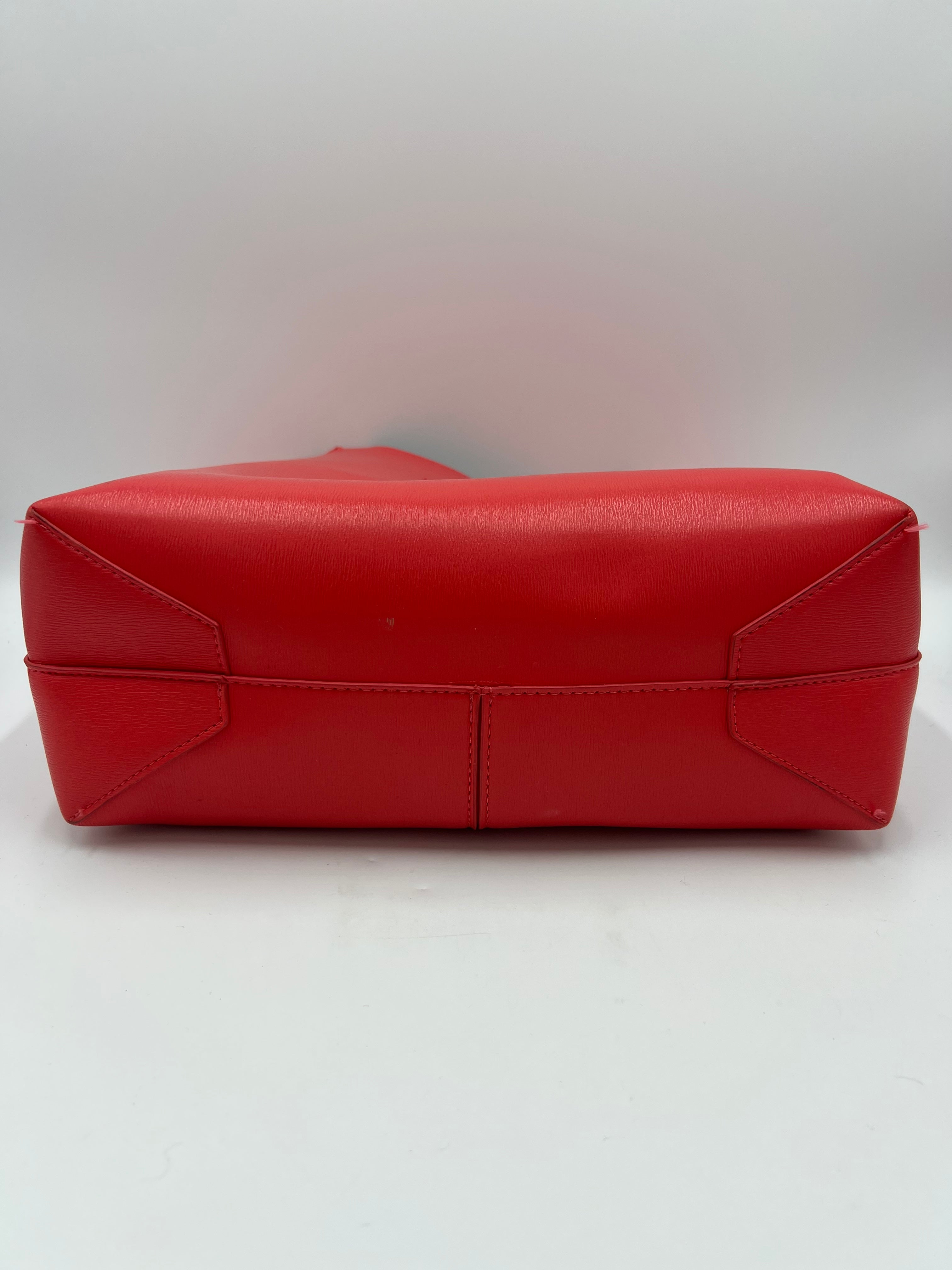 Tote By Neiman Marcus. Size: Large