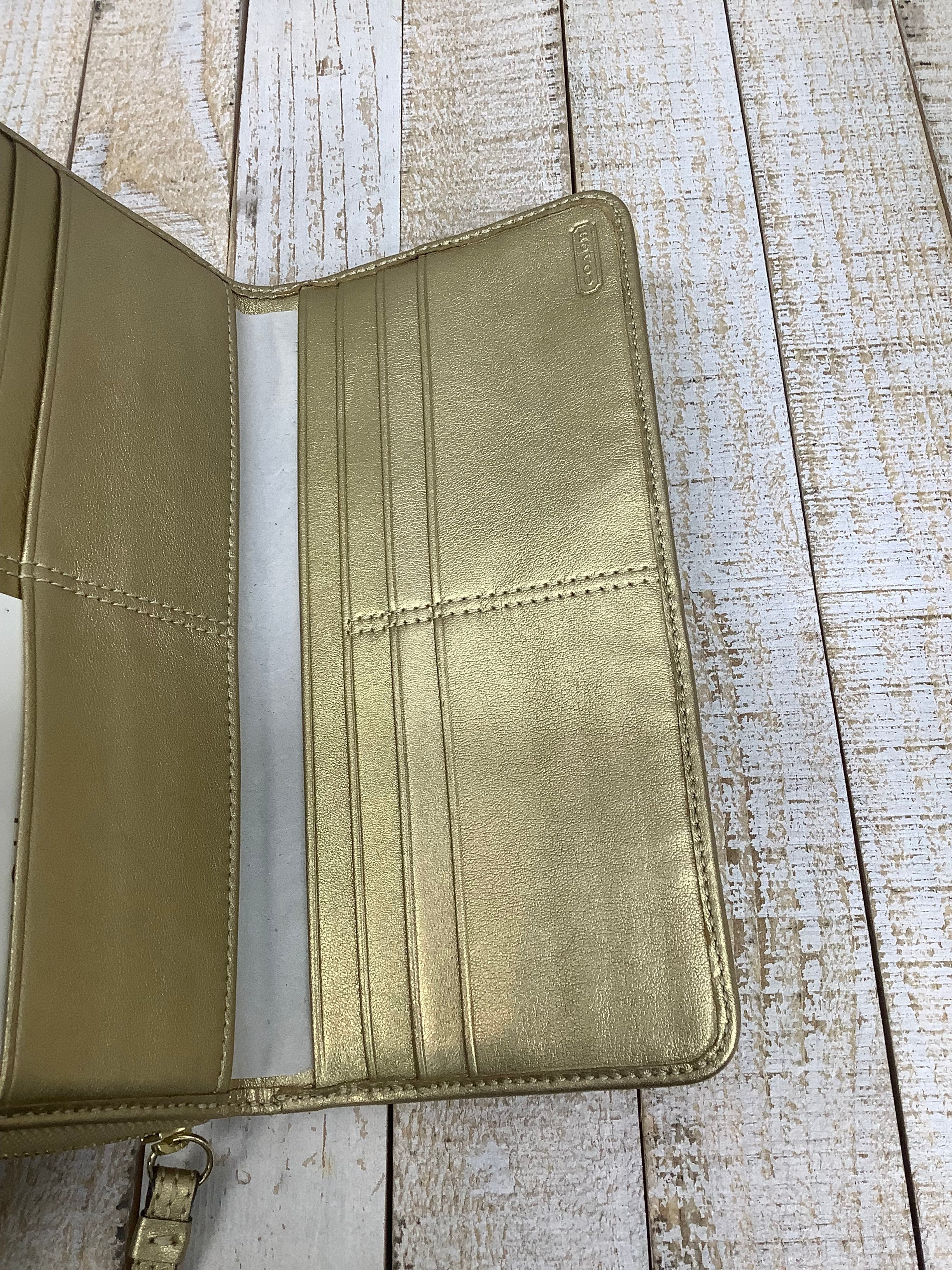 Wallet Designer By Coach. Size Small