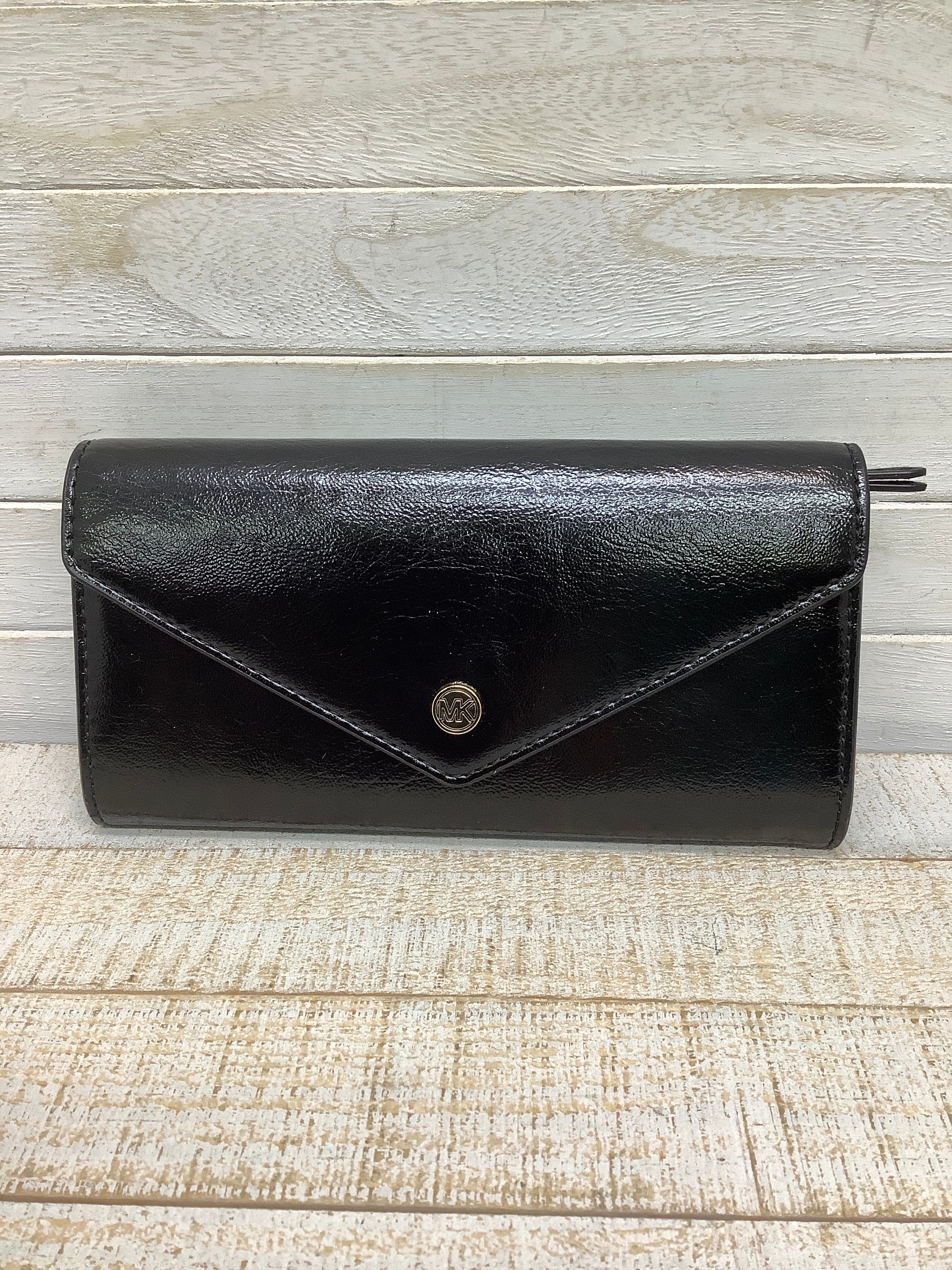 Wallet Designer by Michael Kors. Size Large
