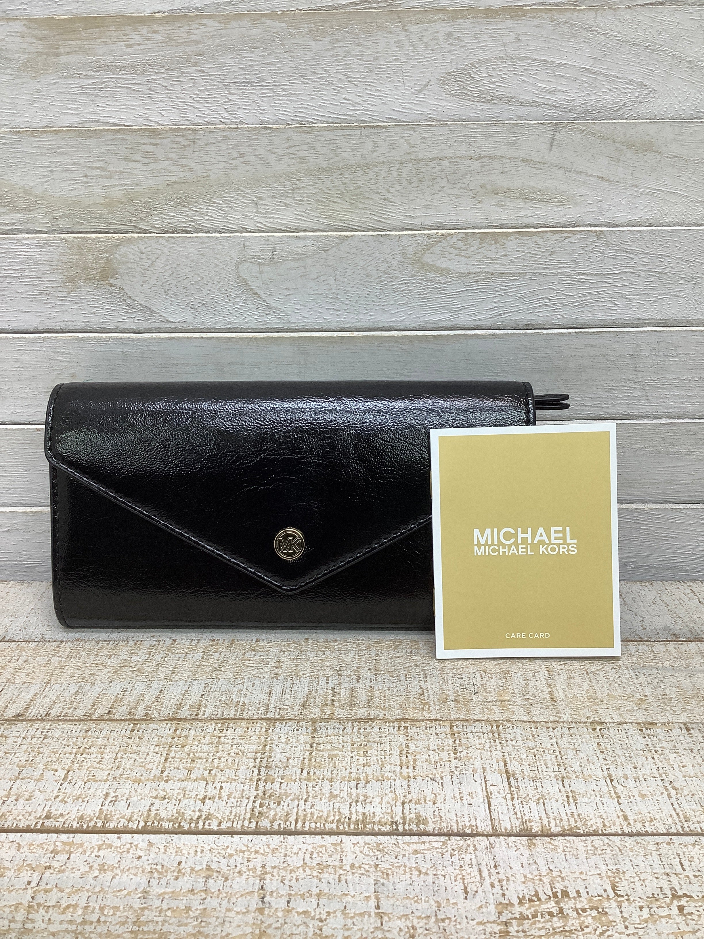 Wallet Designer by Michael Kors. Size Large