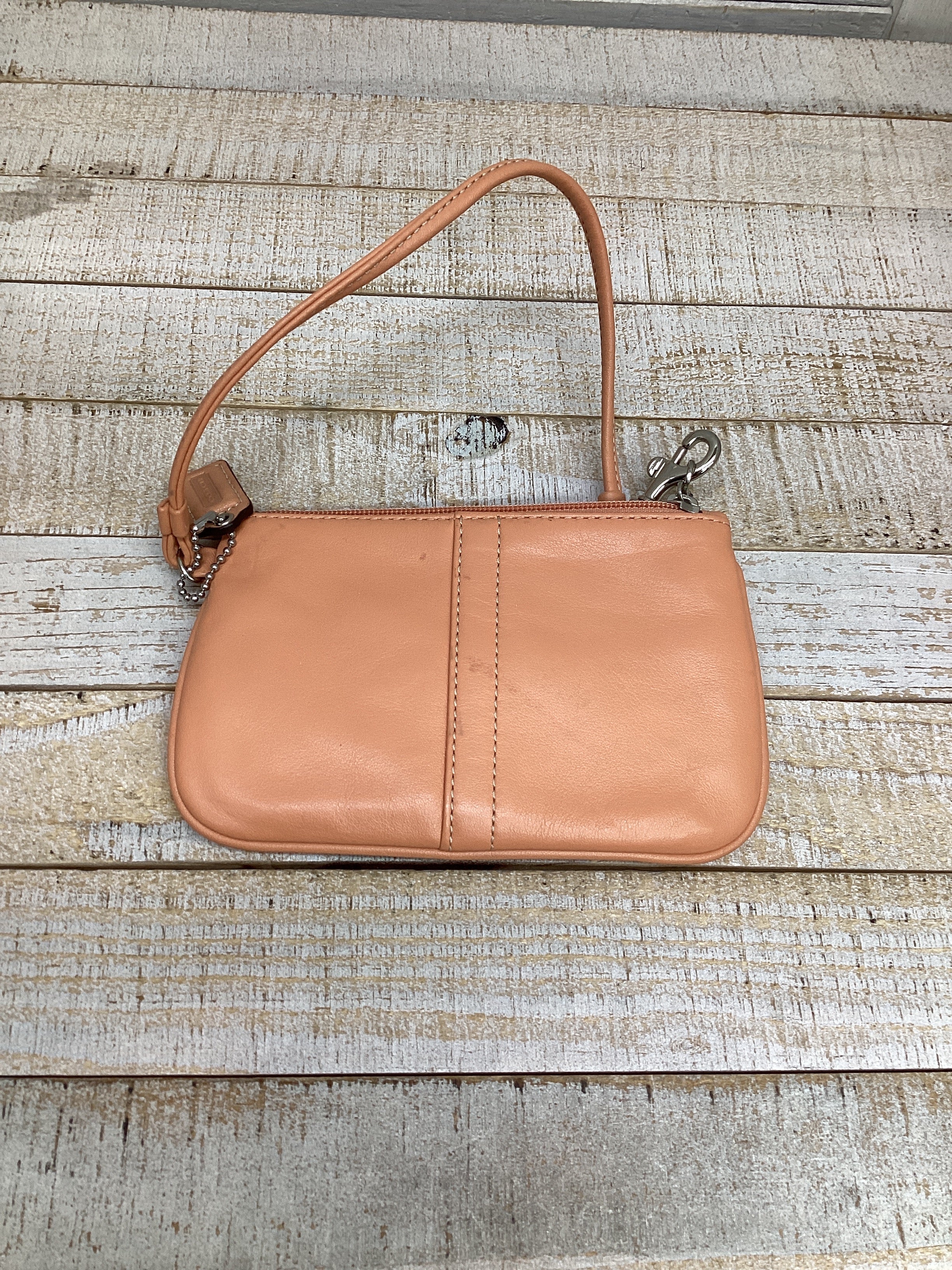Wristlet Designer By Clothes Mentor. Size: Small