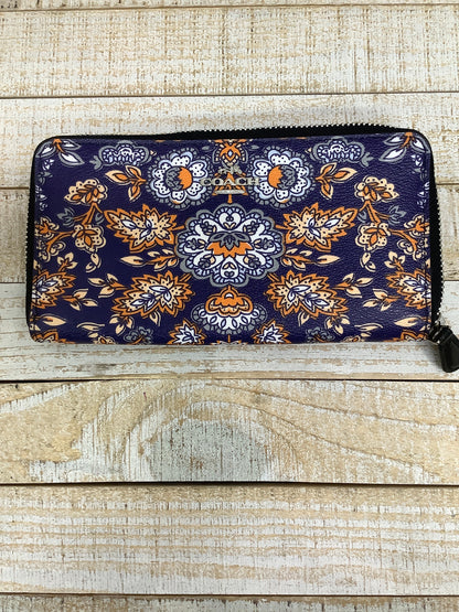 Wallet Designer By Coach. Size: Small