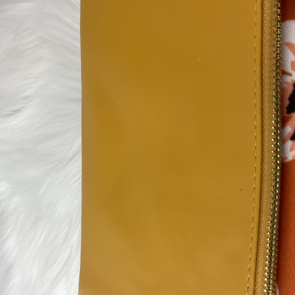 Wristlet Designer By Rachel Pally. Size: Large