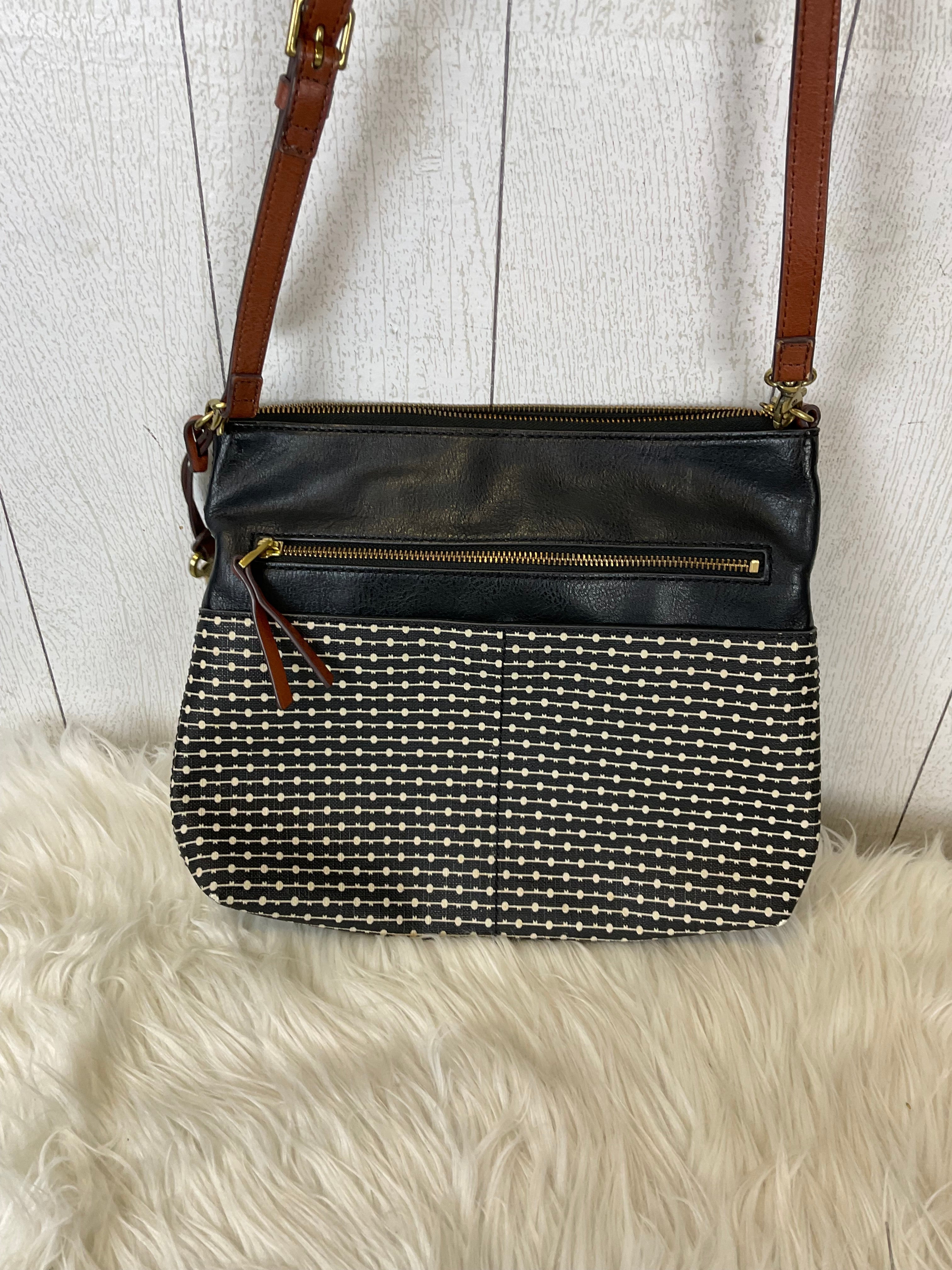 Crossbody Designer By Fossil. Size: Medium