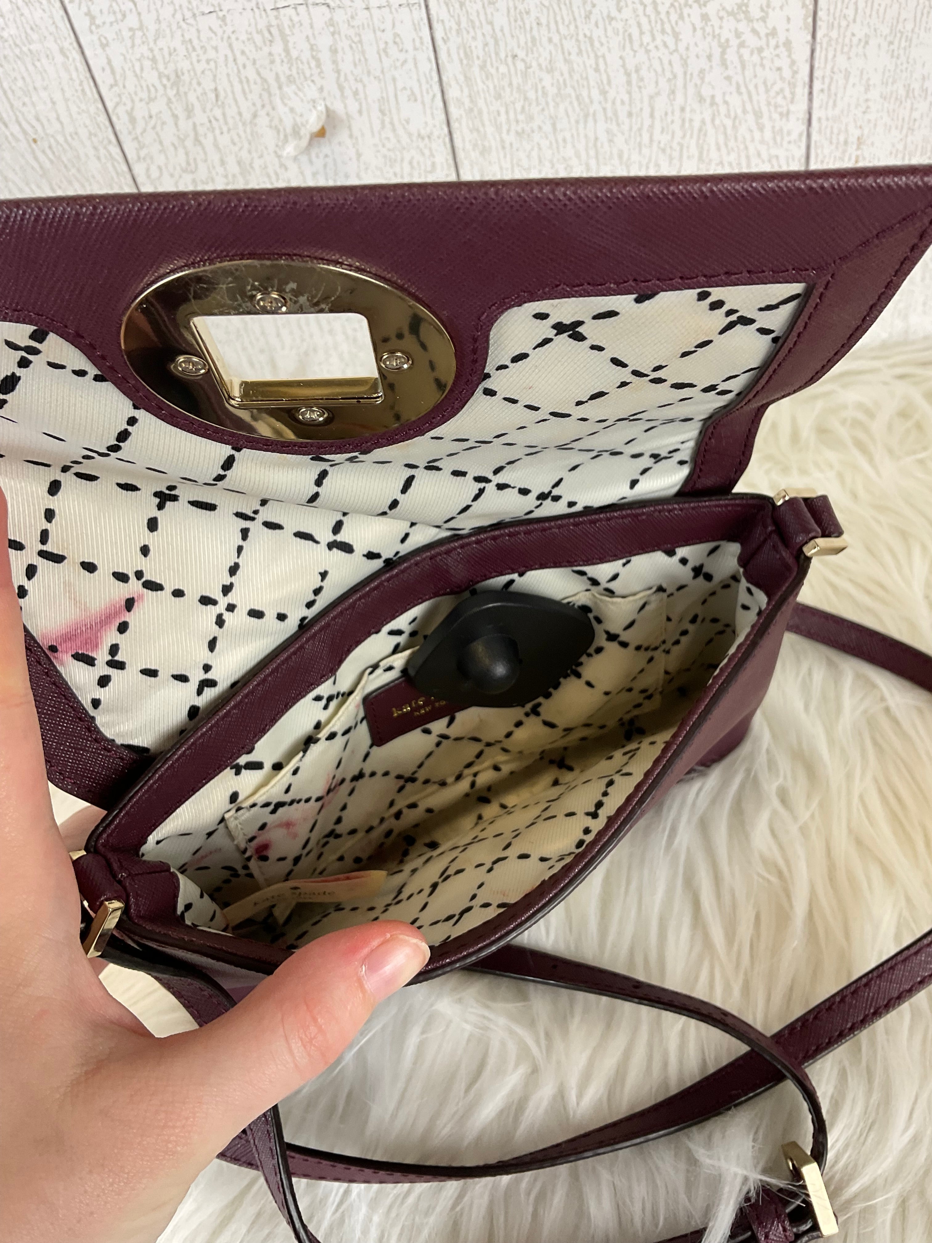 Crossbody Designer Kate Spade. Size Small
