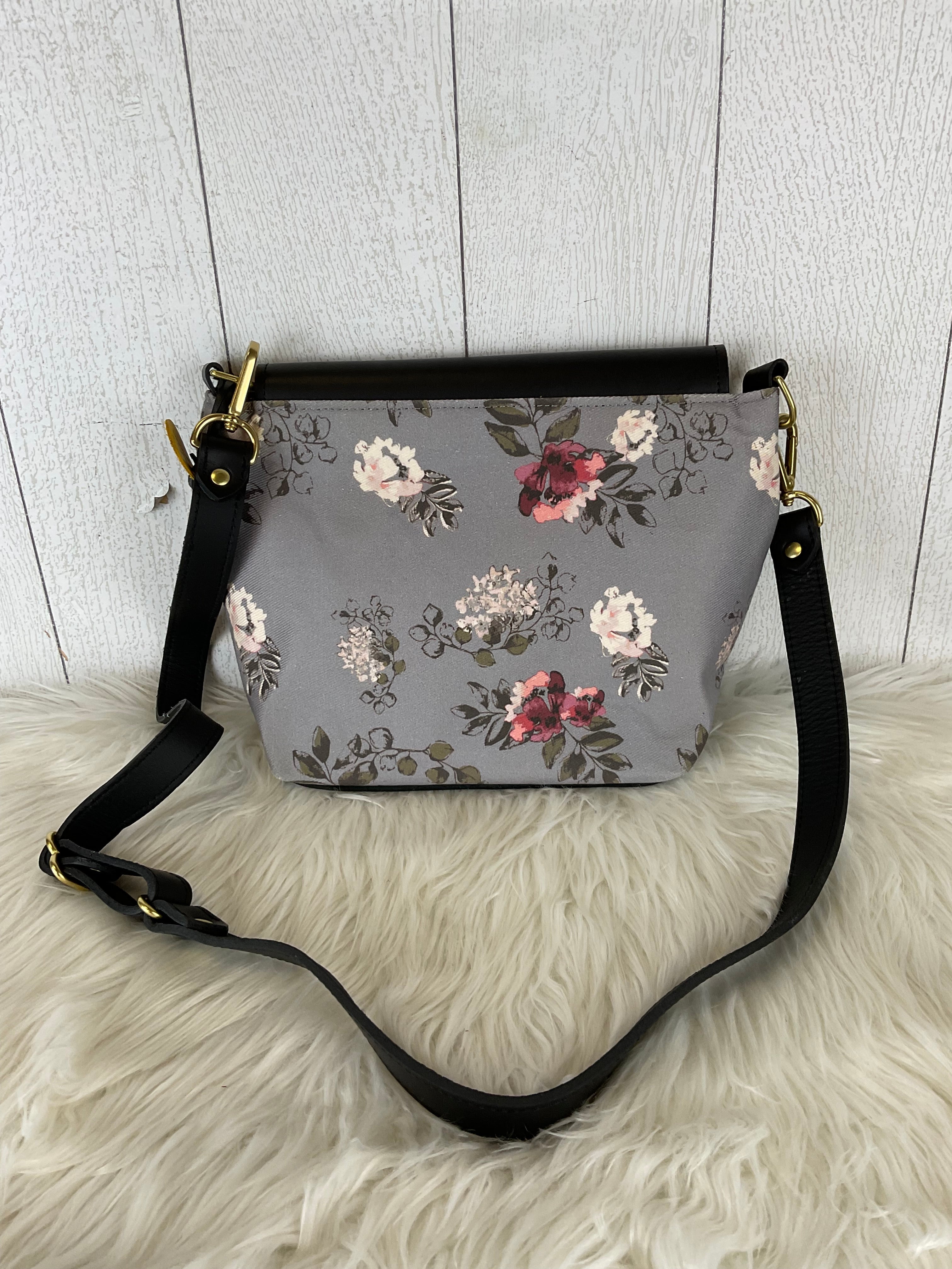 Crossbody Designer By Brighton. Size: Small