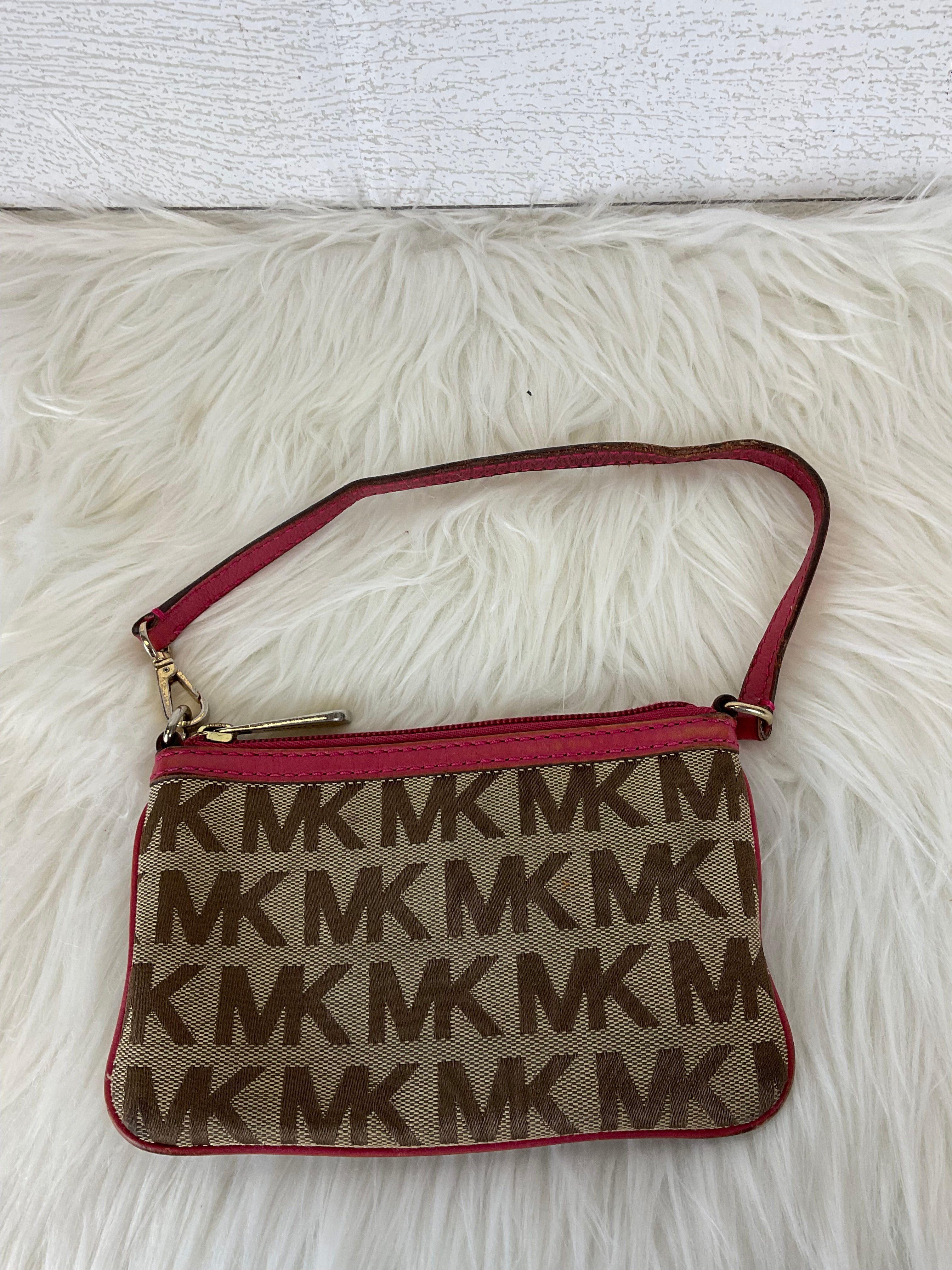 Clutch Designer Michael Kors. Size Small