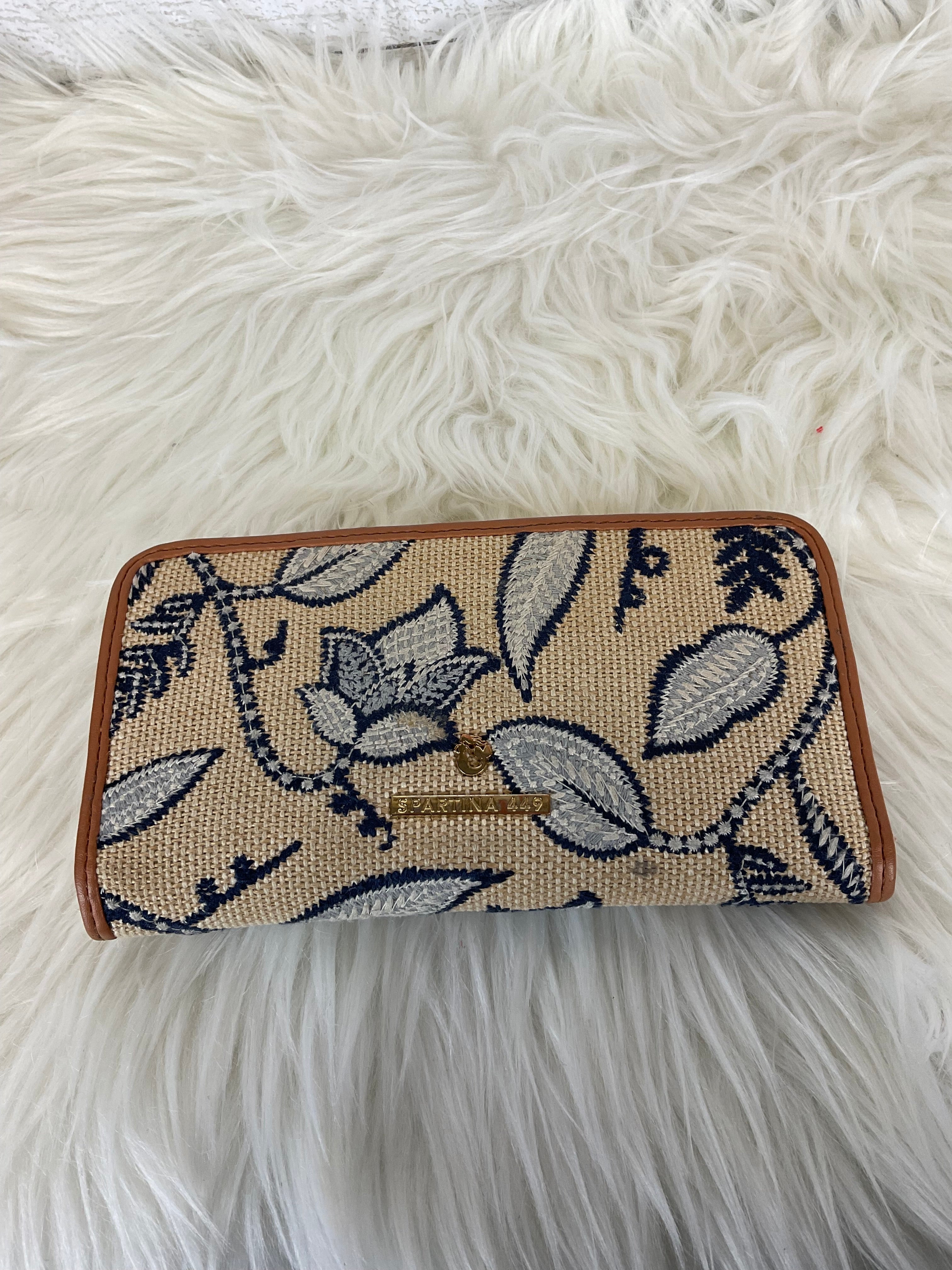 Wallet Designer Spartina. Size Medium
