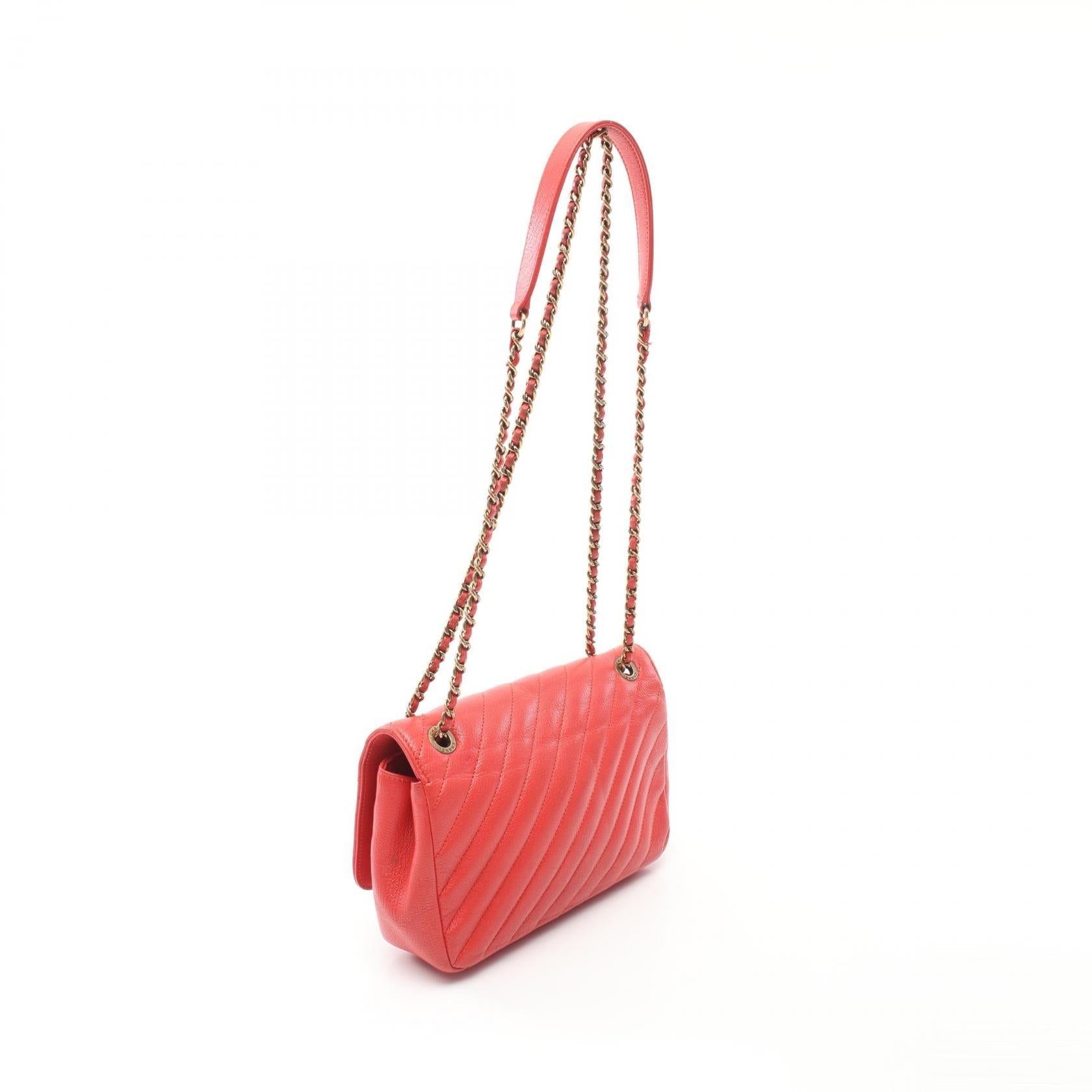 Top Quality Chanel Chevron Leather Shoulder Bag Red