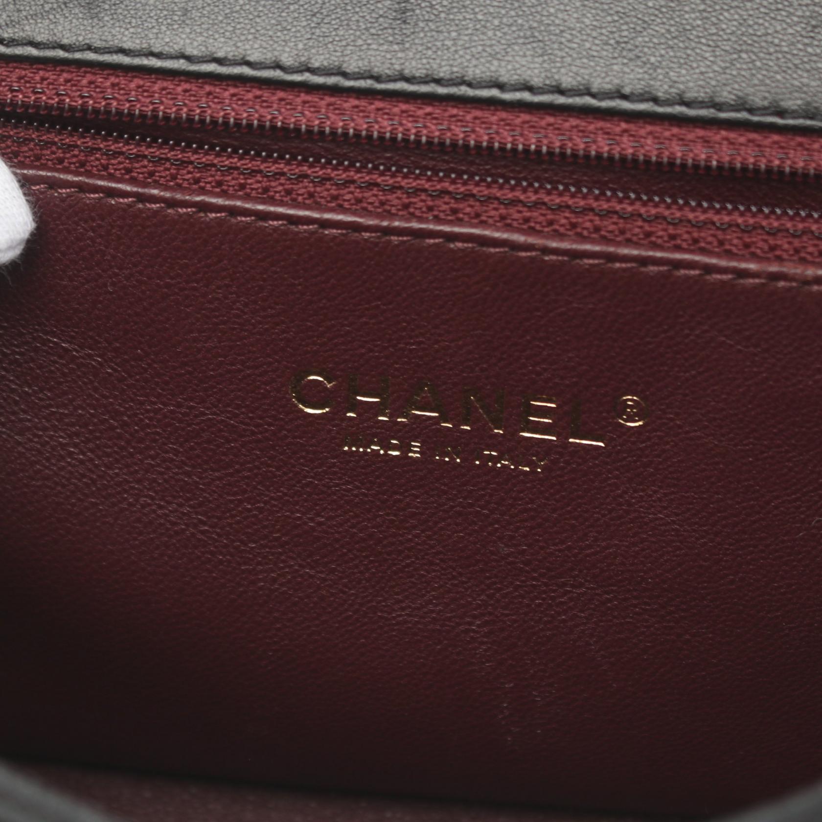 Top Quality Chanel Caviar CC Filigree Shoulder Bag A93340