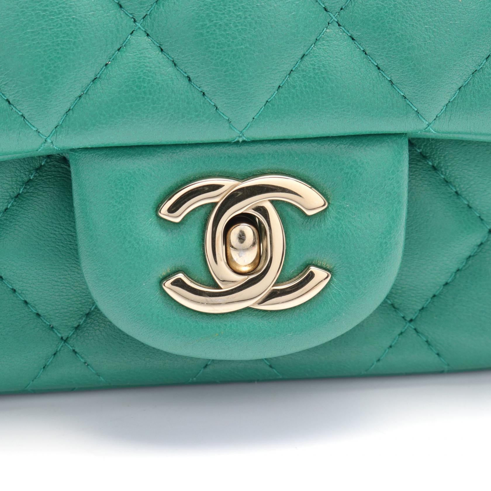 Top Quality Chanel Mini Matelasse Leather Shoulder Bag Green