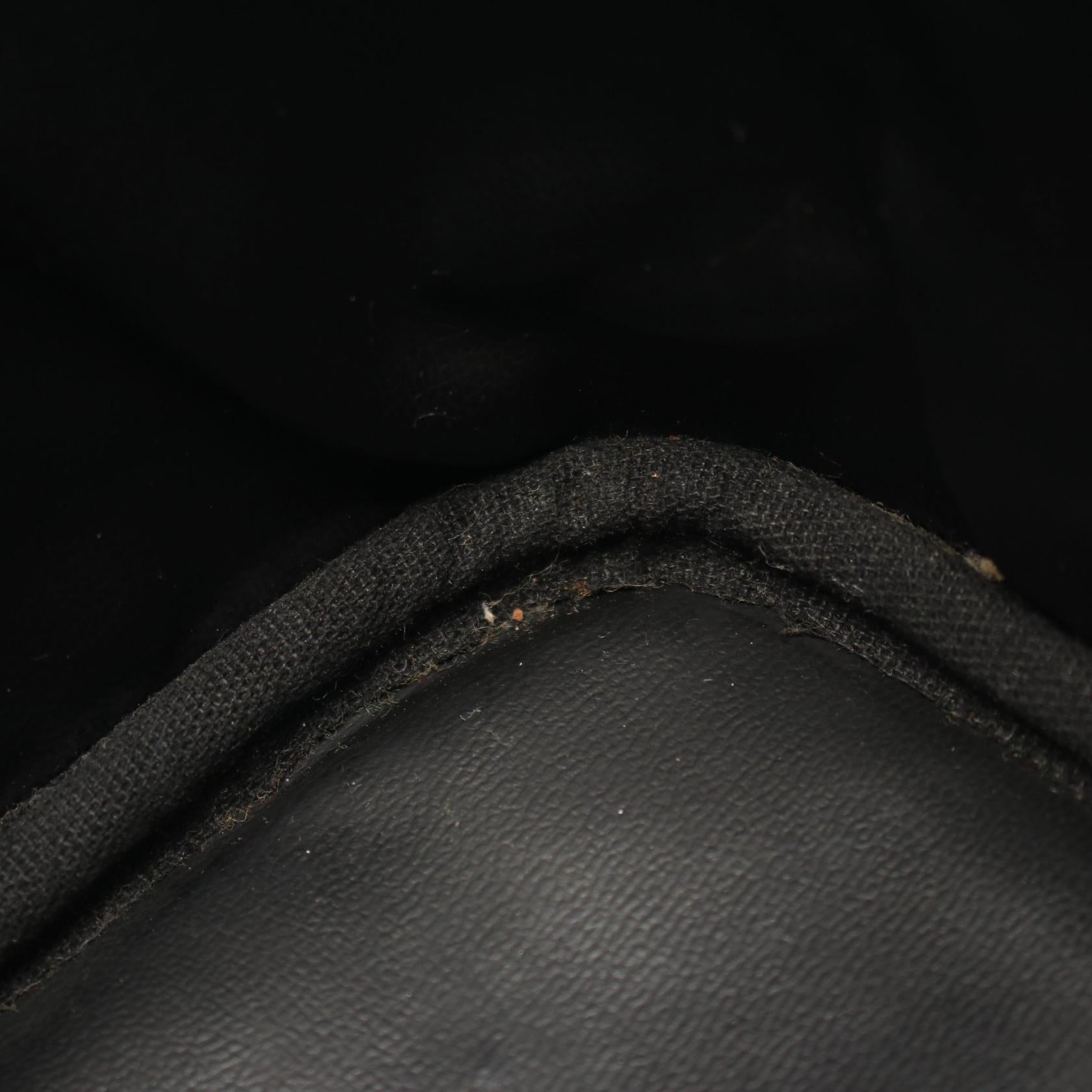 Top Quality Chanel Caviar Skin Coco Mark Handbag Black
