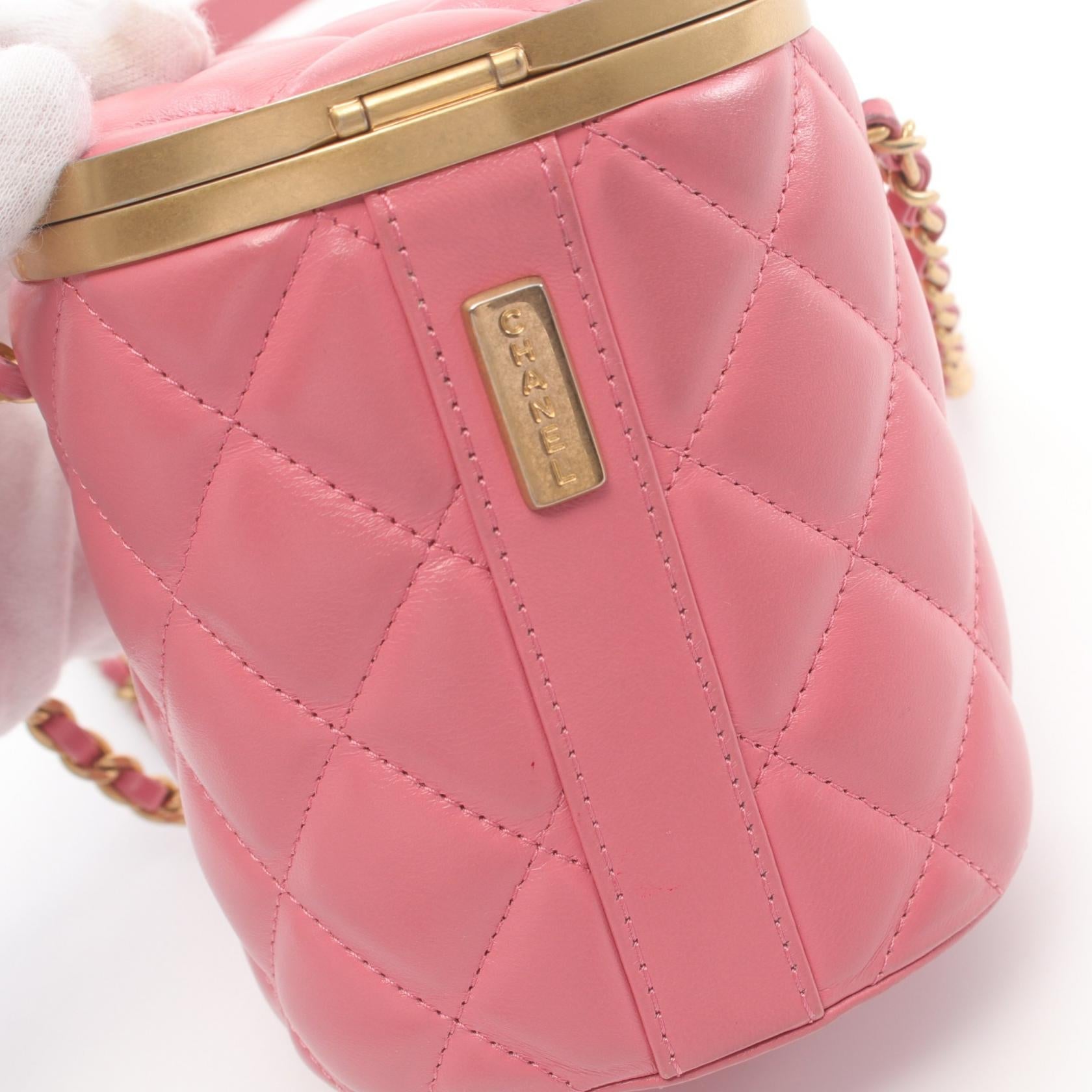 Top Quality Chanel Lambskin Matelasse Shoulder Bag Pink