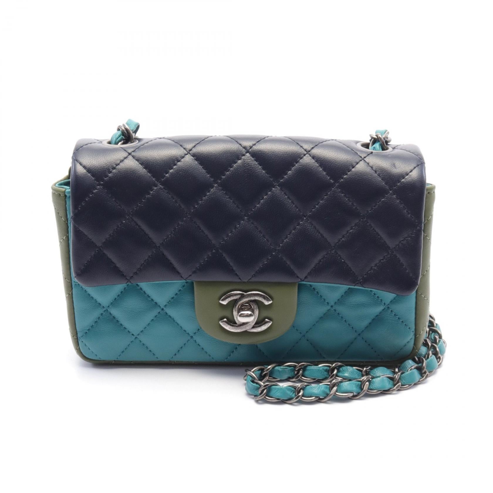 Top Quality Chanel Lambskin Mini Matelasse Shoulder Bag A69900