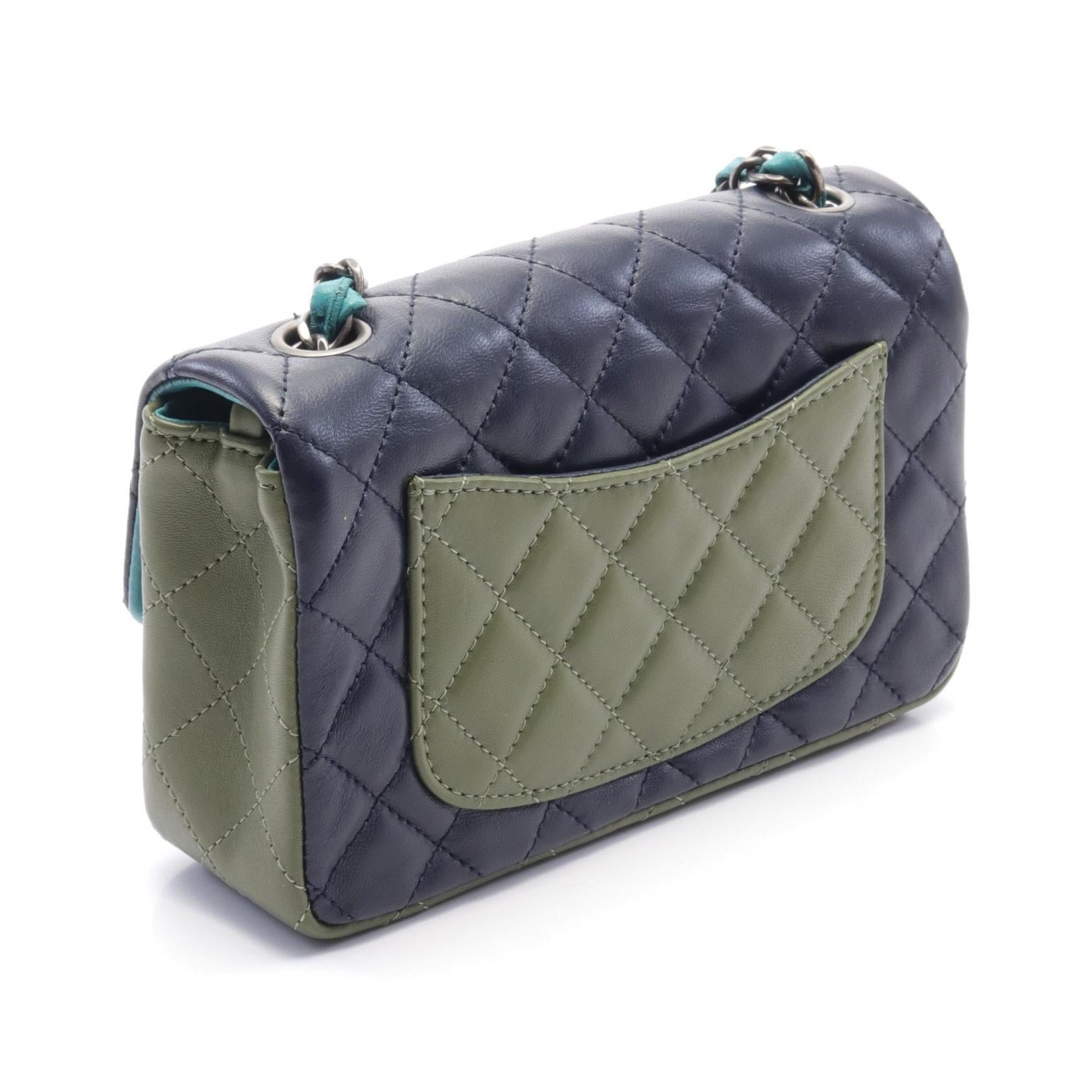Top Quality Chanel Lambskin Mini Matelasse Shoulder Bag A69900