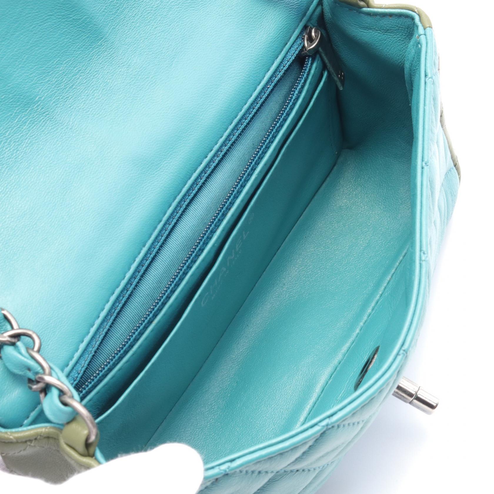Top Quality Chanel Lambskin Mini Matelasse Shoulder Bag A69900