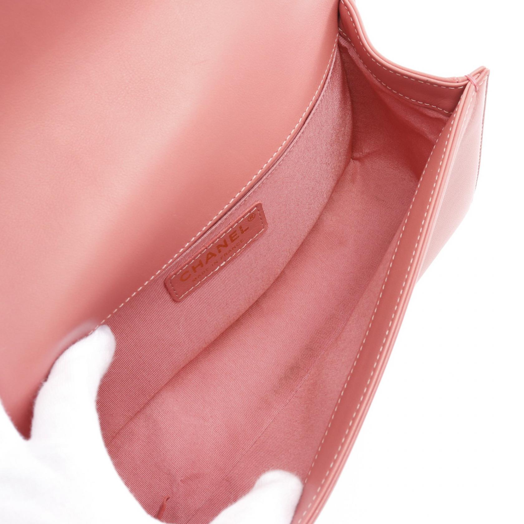 Top Quality Chanel Boy Chevron Leather Shoulder Bag Pink