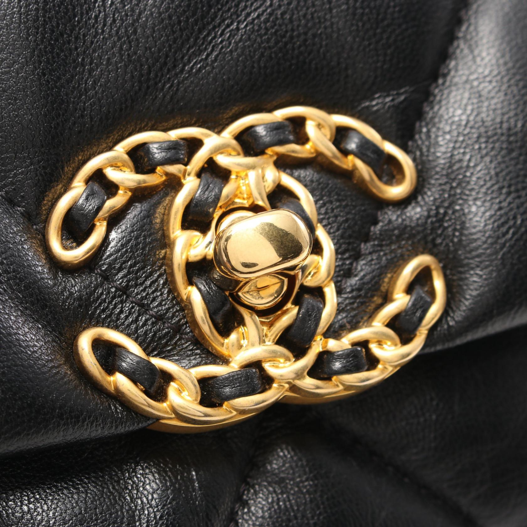 Top Quality Chanel Lambskin Matelasse Shoulder Bag AS1162