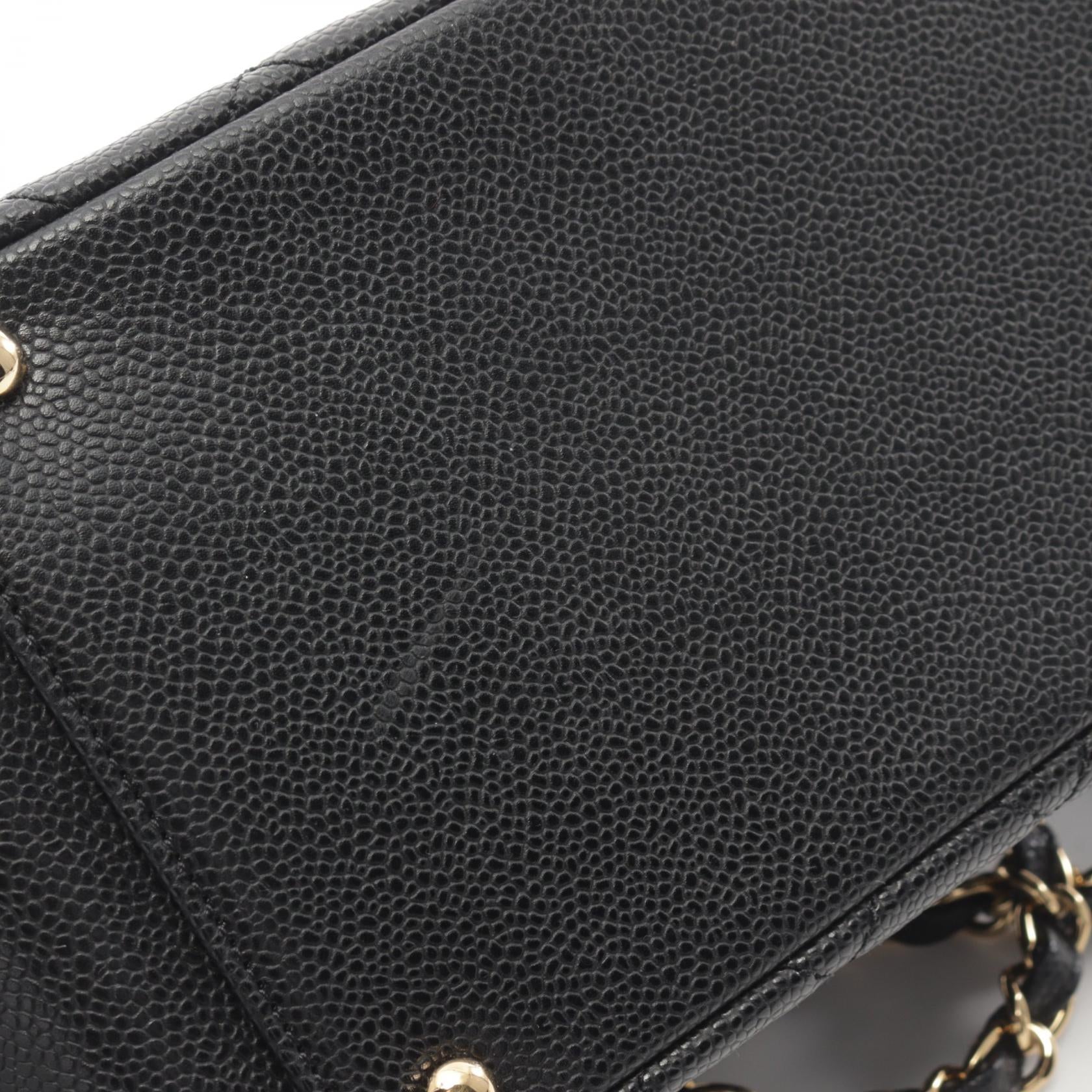 Top Quality Chanel Leather Matelasse Shoulder Bag A18004