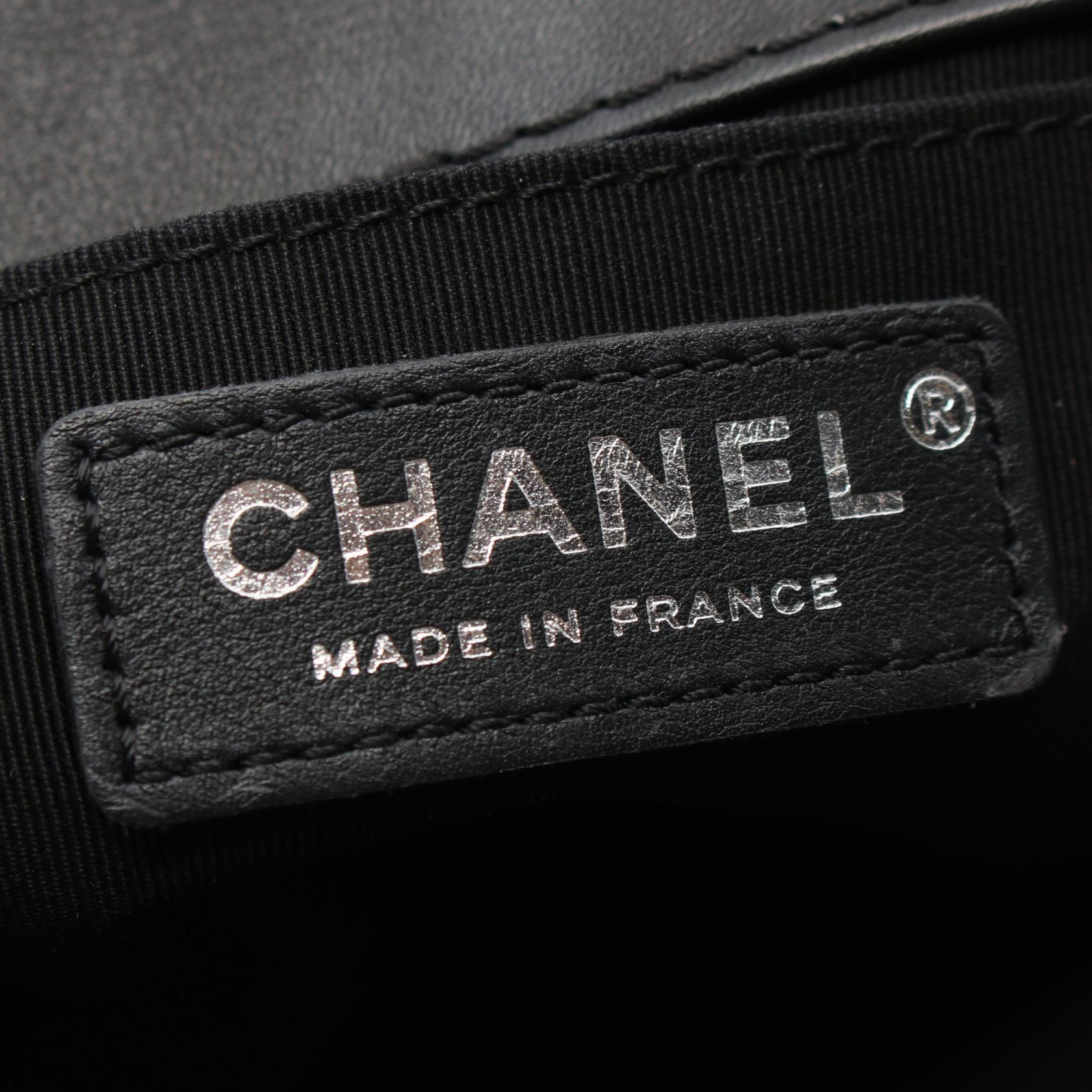 Top Quality Chanel Boy Matelasse Leather Shoulder Bag A67086