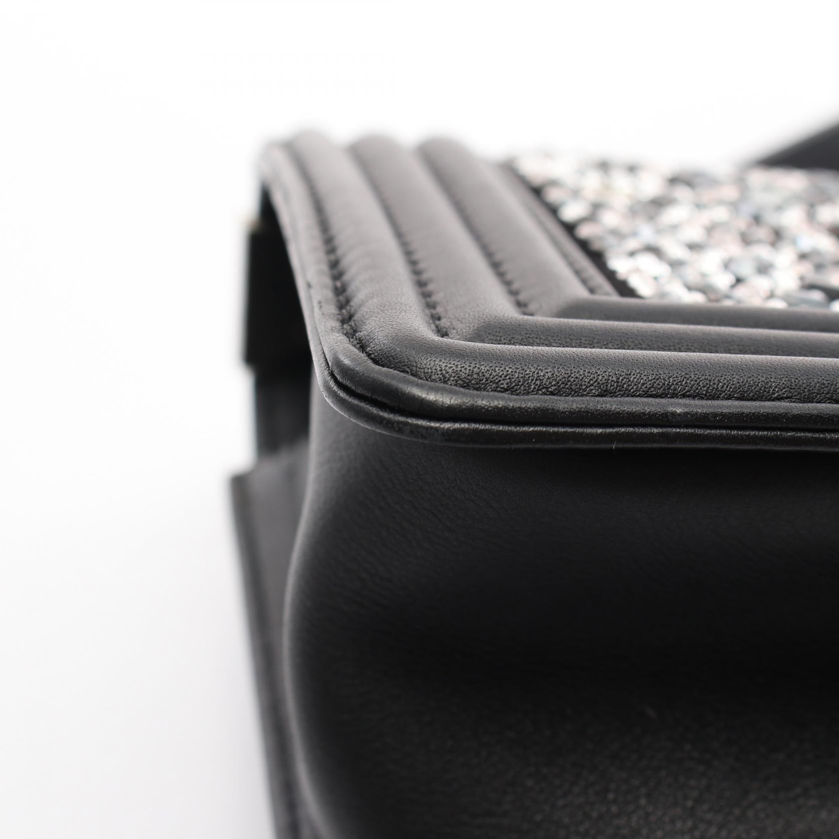 Top Quality Chanel Boy Matelasse Leather Shoulder Bag A67086