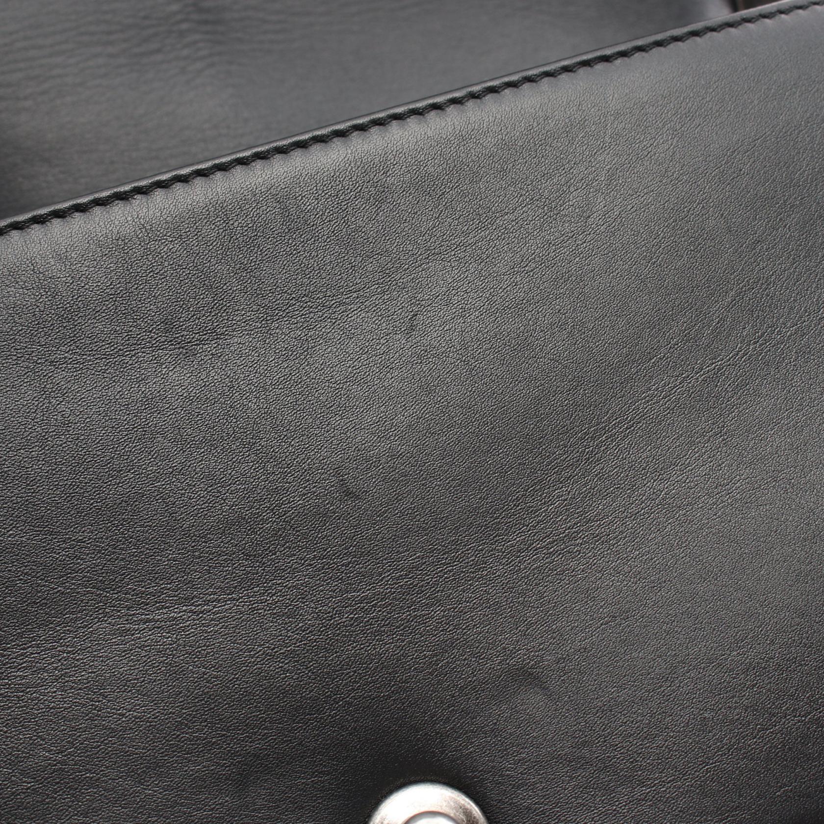 Top Quality Chanel Boy Leather Shoulder Bag A67086