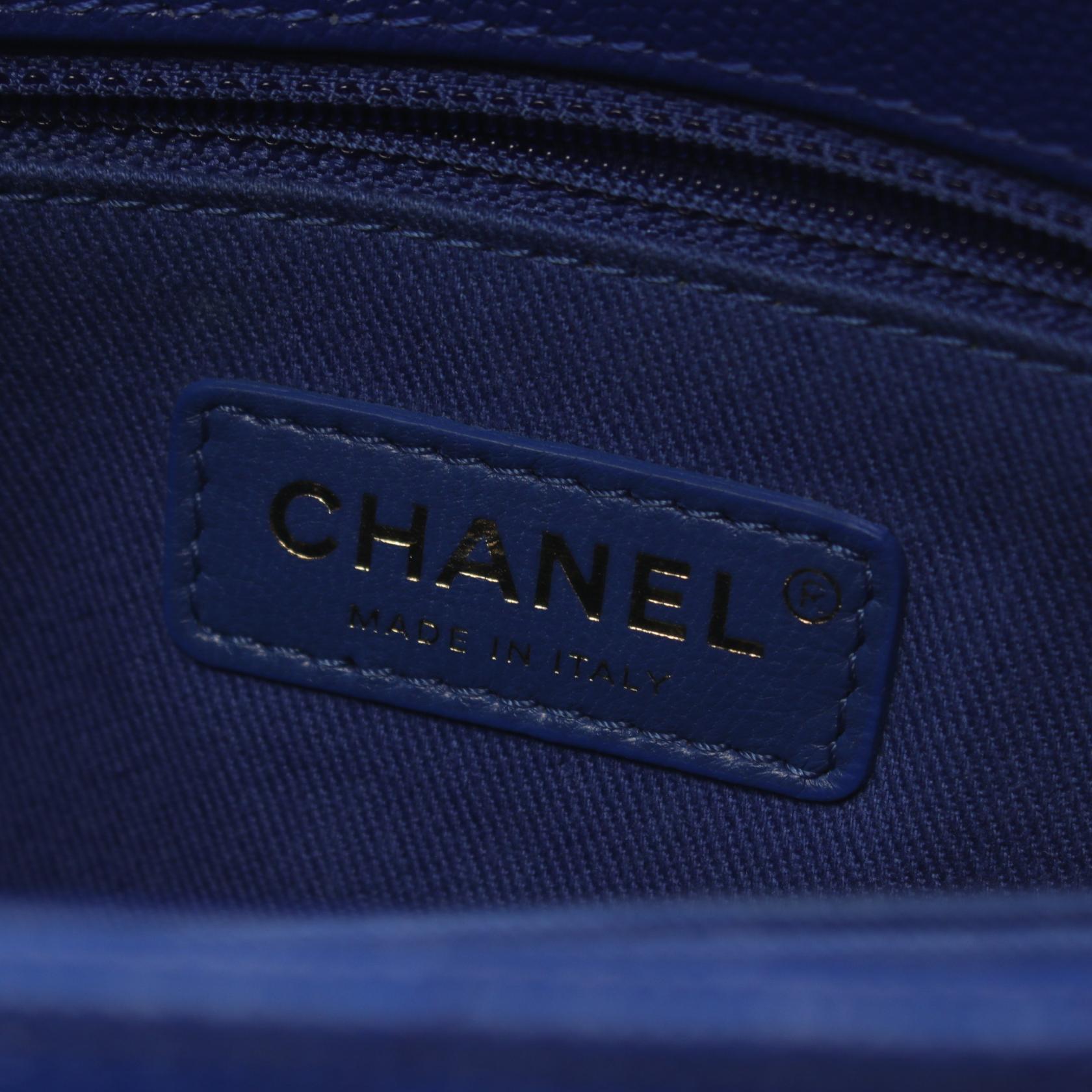Top Quality Chanel Coco Handle V-Stitch Leather Handbag