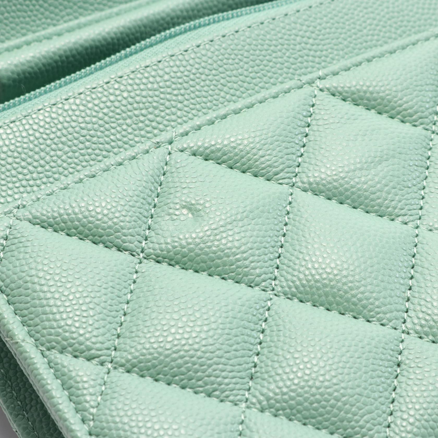 Top Quality Chanel Matelasse Leather Shoulder Bag Green