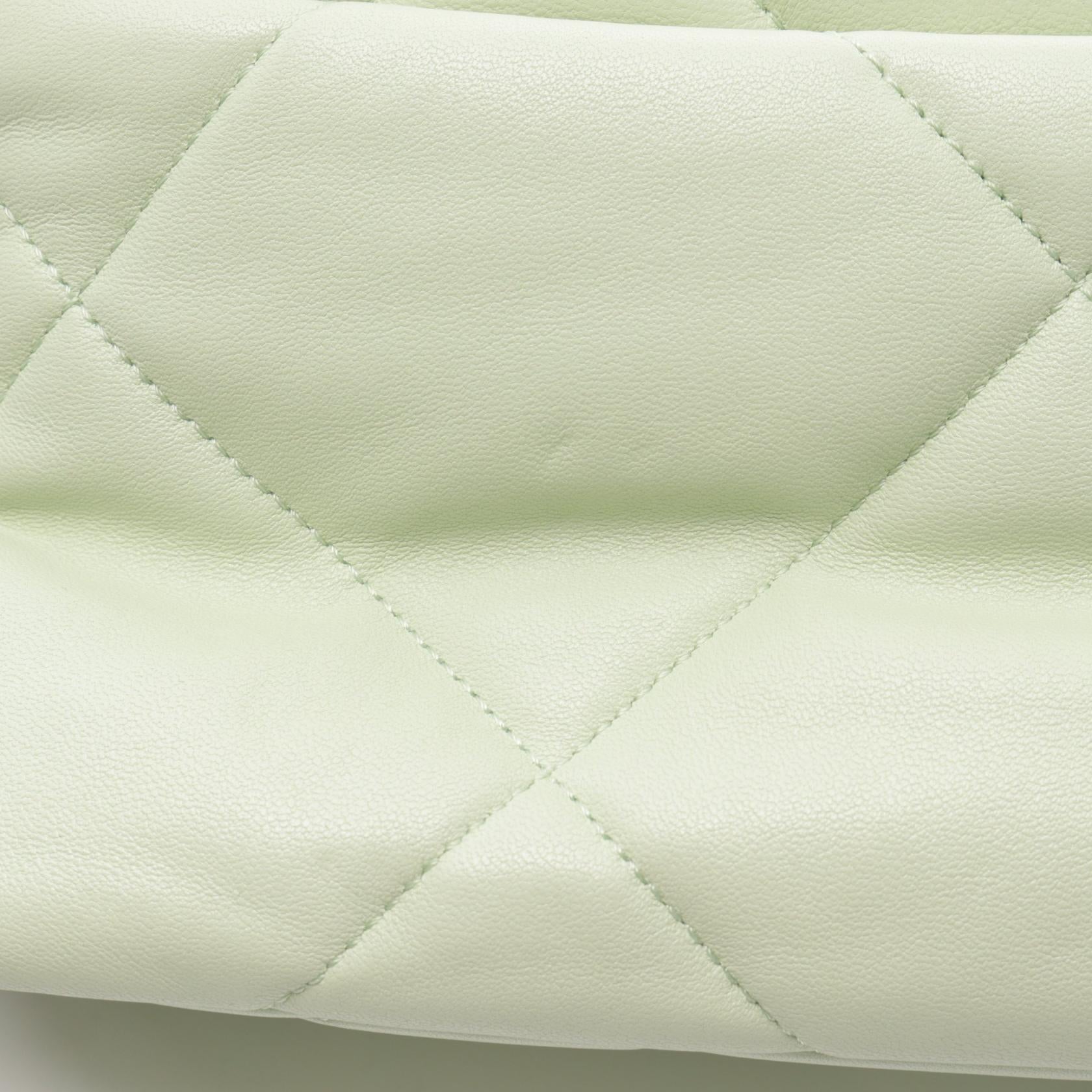 Top Quality Chanel 19 Matelasse Leather Shoulder Bag Green