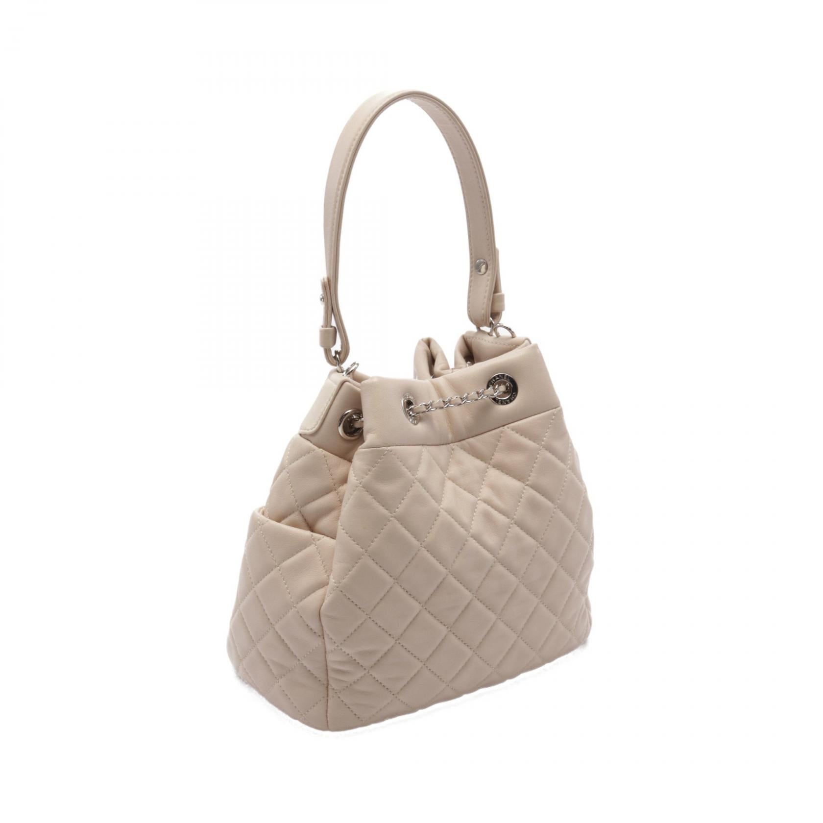 Top Quality Chanel Matelasse Leather Handbag Beige