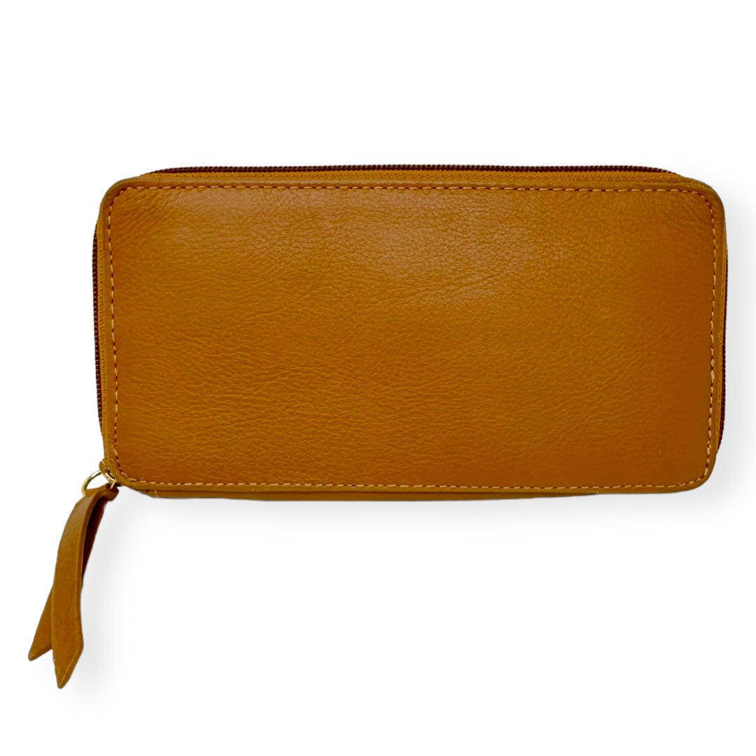 Wallet Able. Size Medium