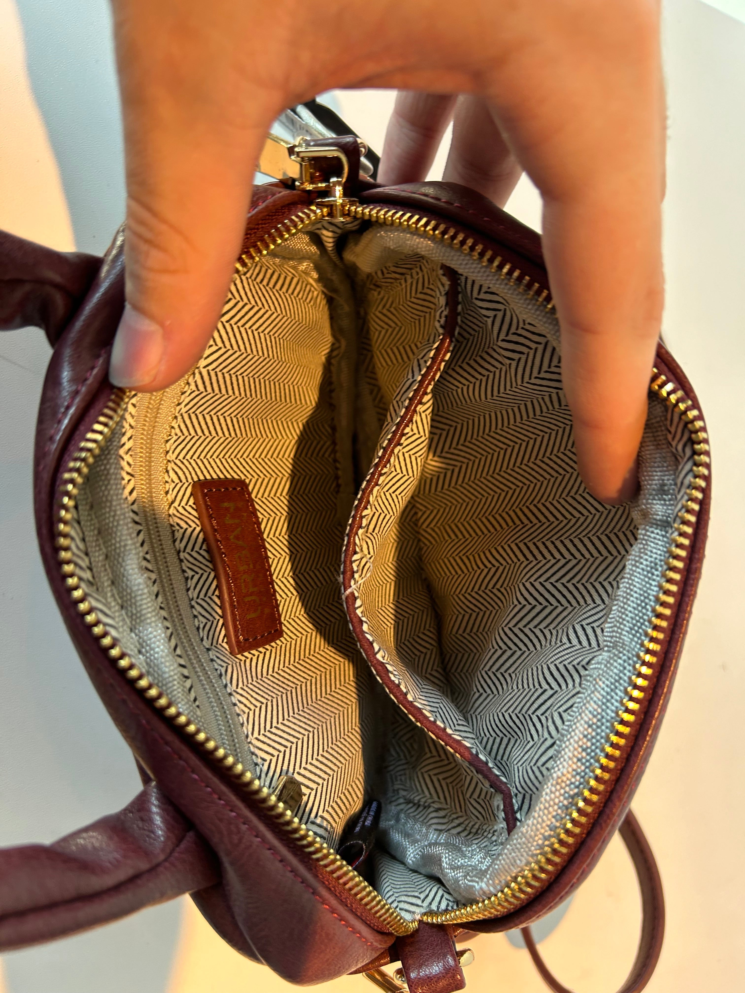 Handbag By Urban Expressions. Size: Small