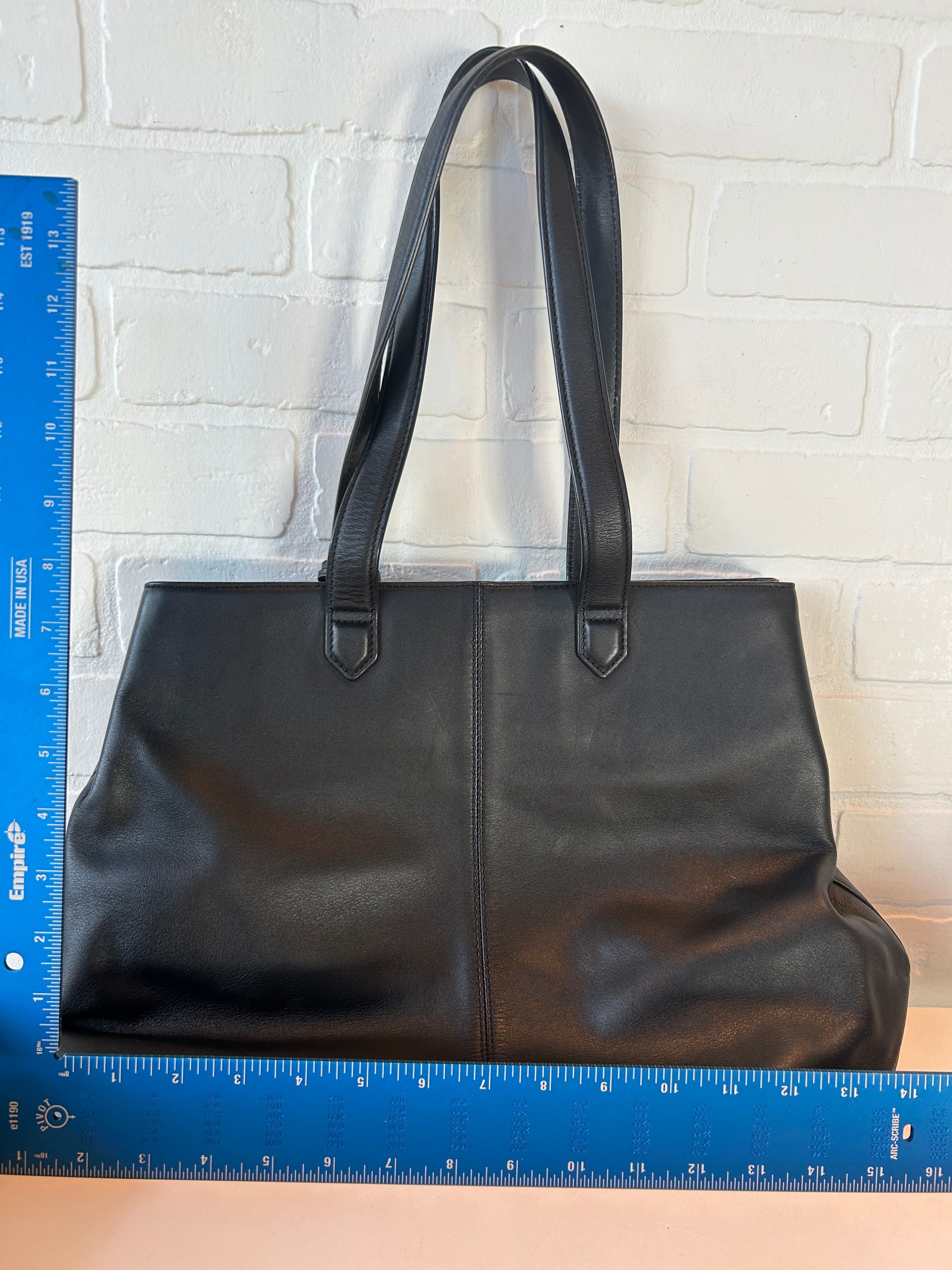 Tote Leather By Dkny. Size: Medium