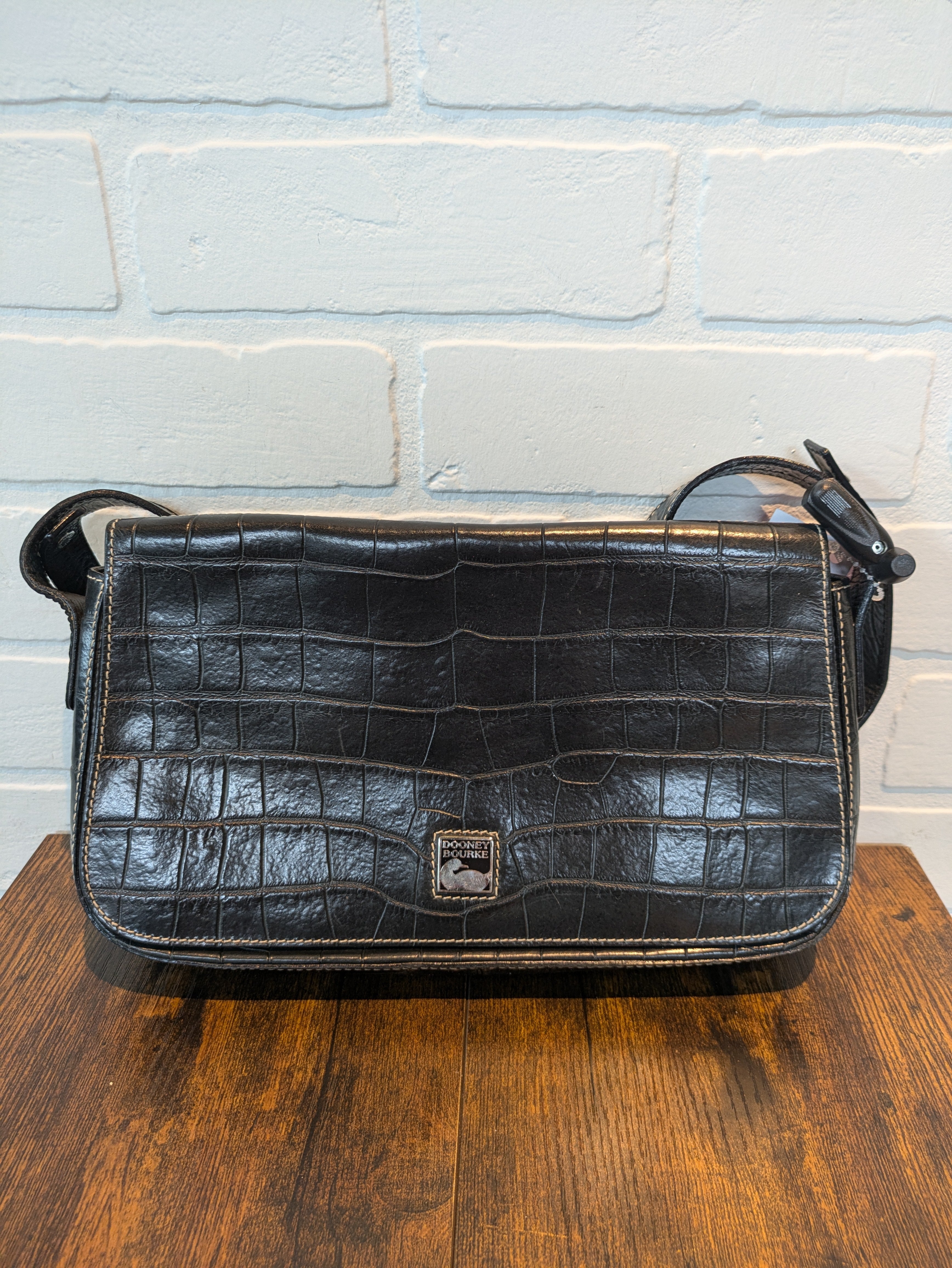 Handbag Designer By Dooney And Bourke. Size: Medium