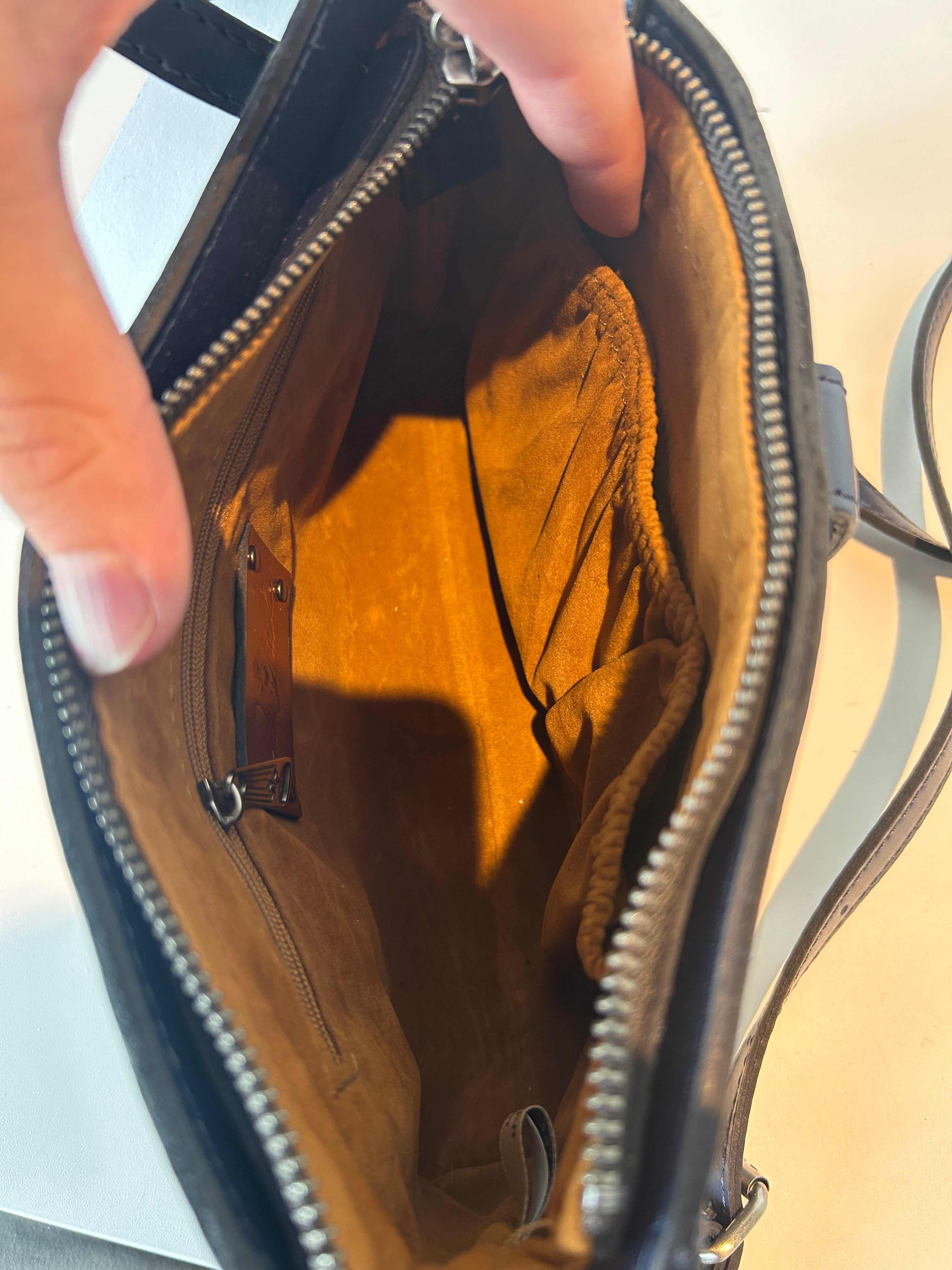 Crossbody Designer By Patricia Nash. Size: Medium