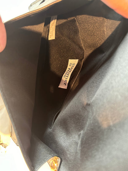 Crossbody By Clothes Mentor. Size: Medium