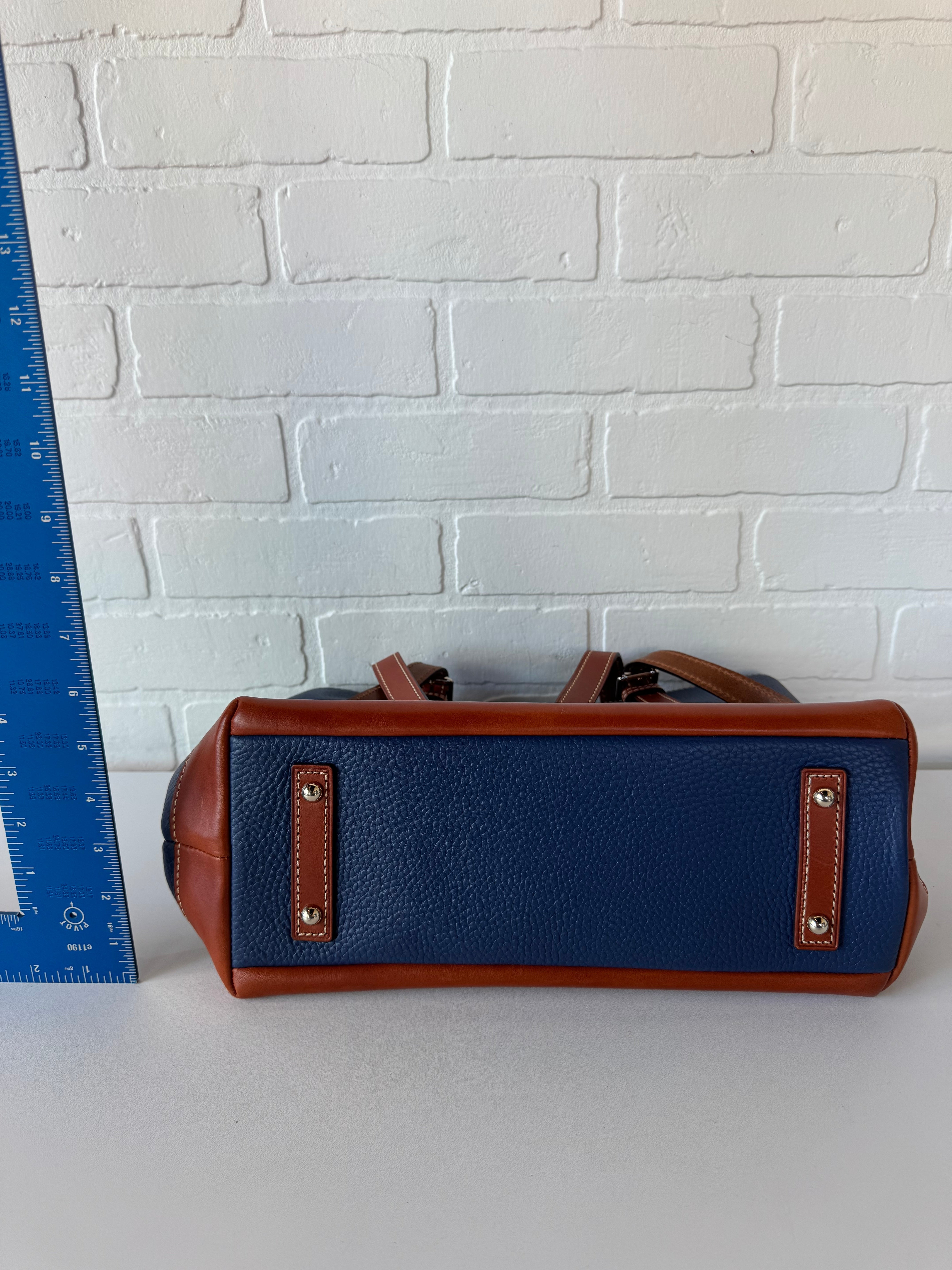 Handbag Designer By Dooney And Bourke. Size: Medium