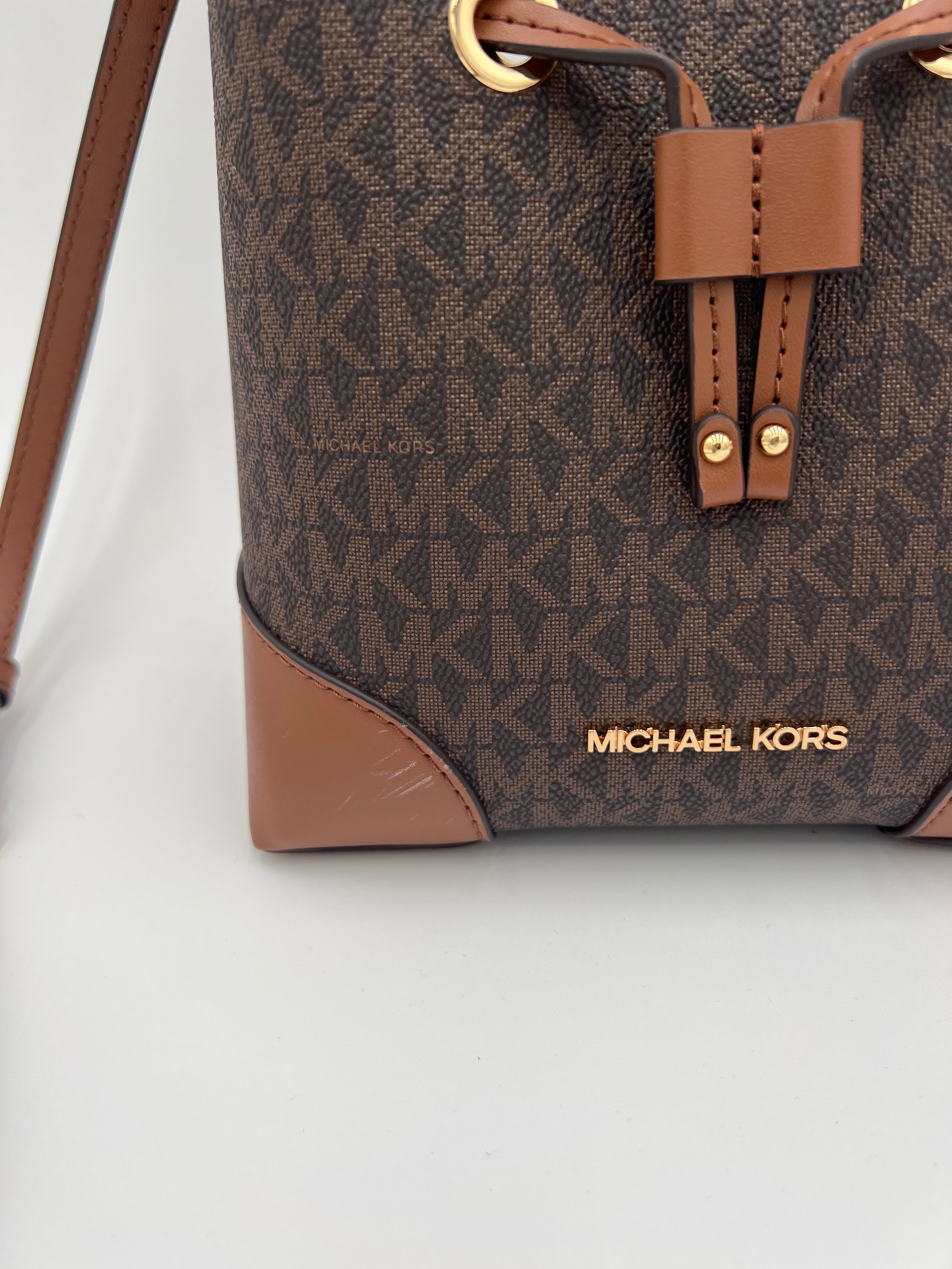 Crossbody Designer By Michael Kors. Size: Small