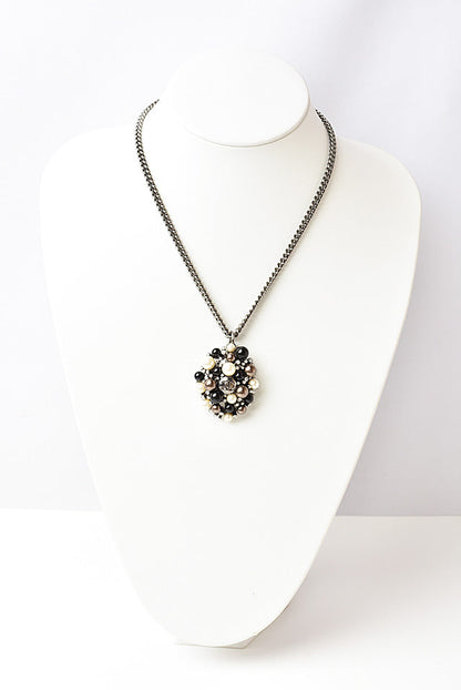 Top Quality Chanel Necklace/Pendant Resin/Faux Pearl/Rhinestone Black/White/Silver
