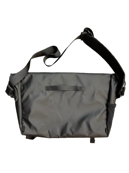 Duffle And Weekender Designer By Cma. Size: Large
